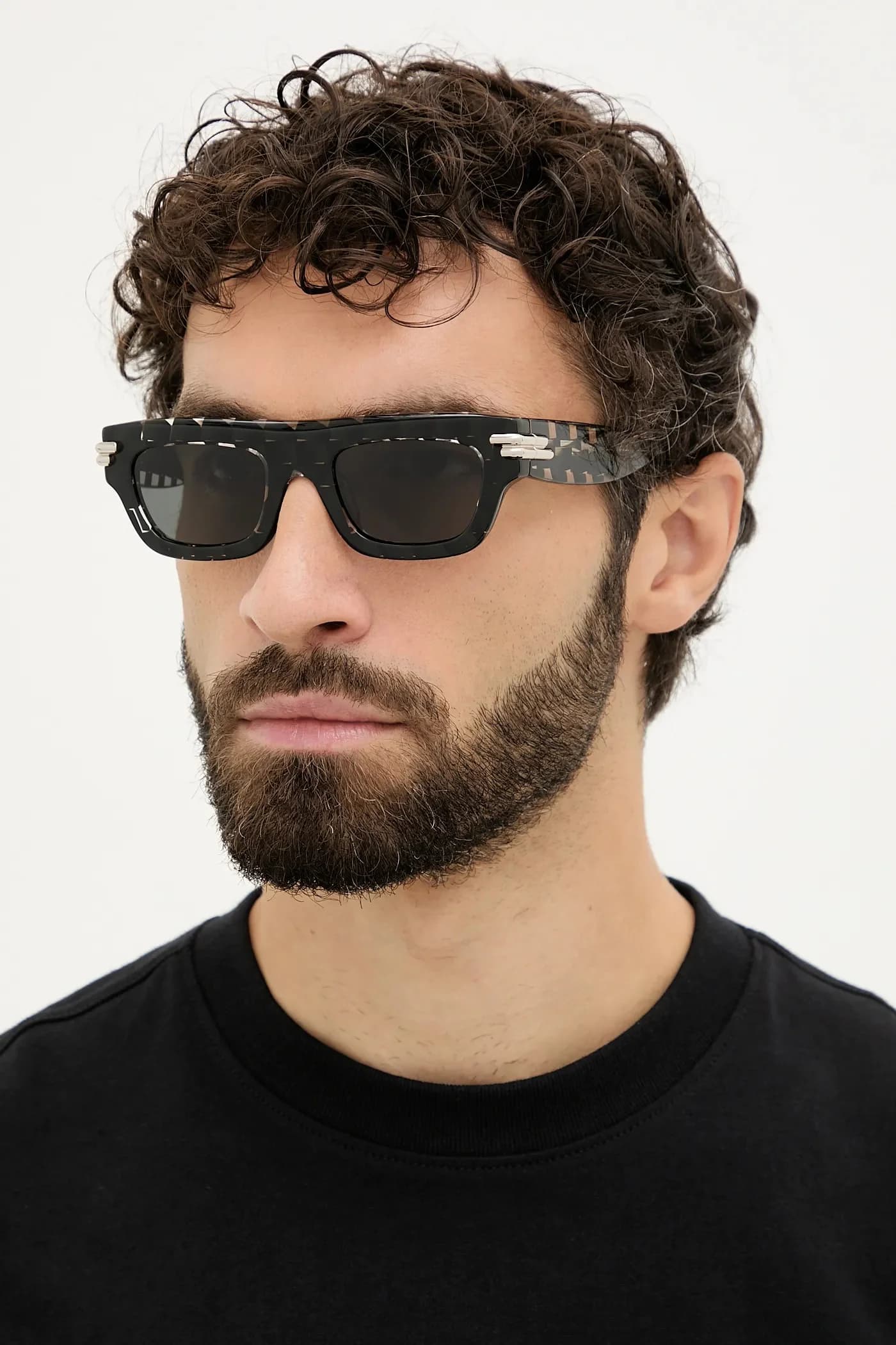 Солнцезащитные очки - фото 2