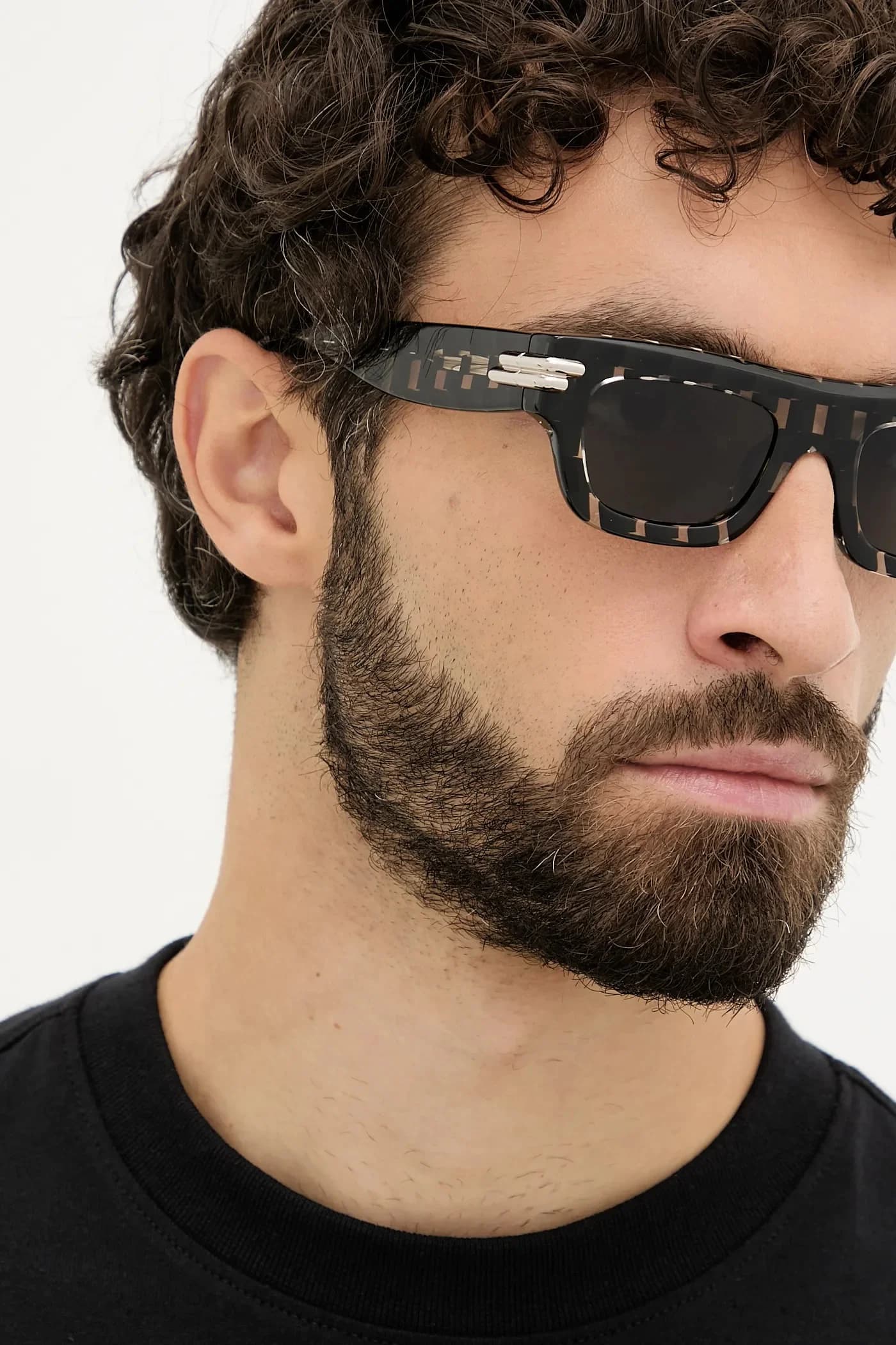 Солнцезащитные очки - фото 7