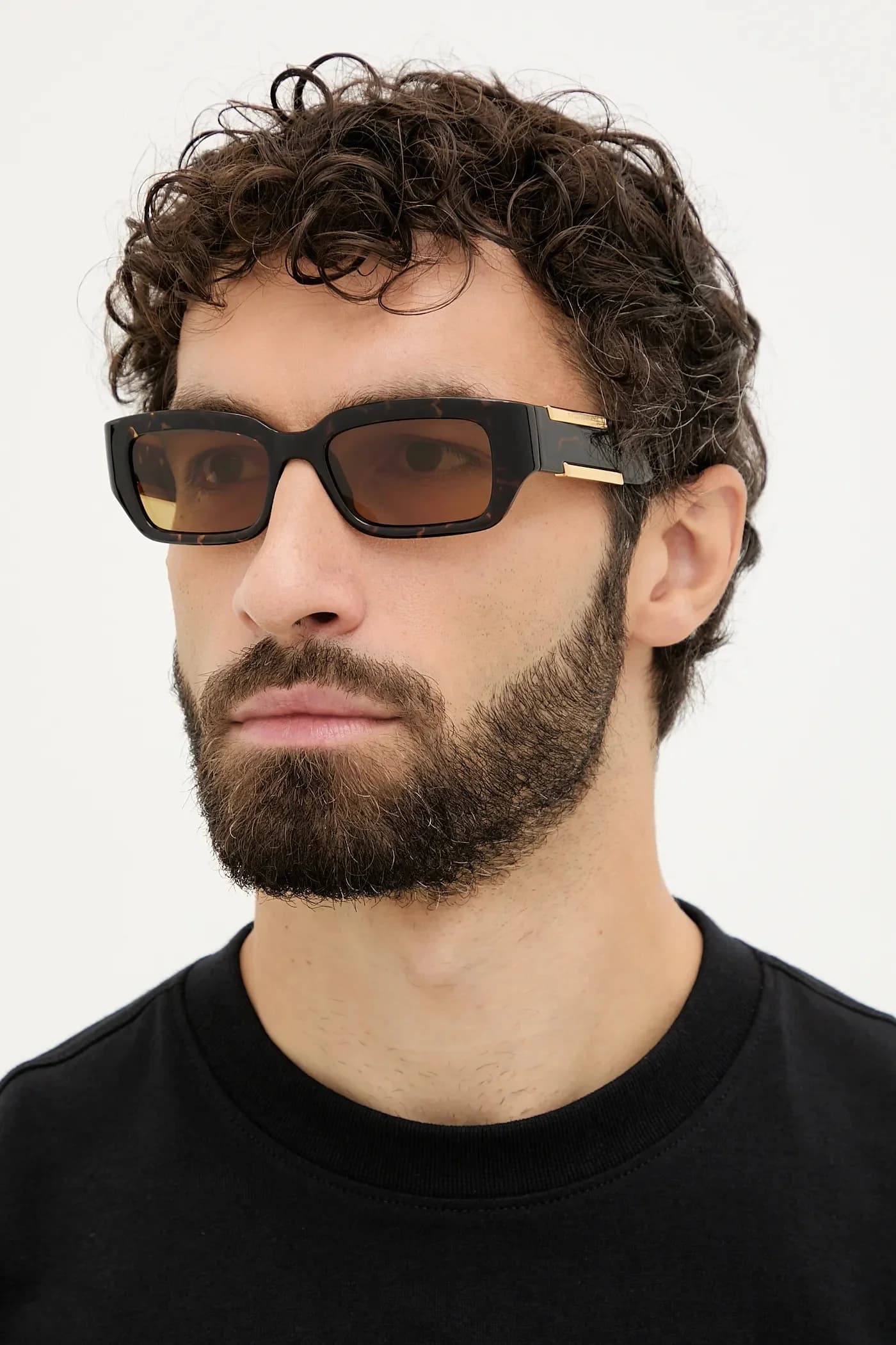 Солнцезащитные очки - фото 2