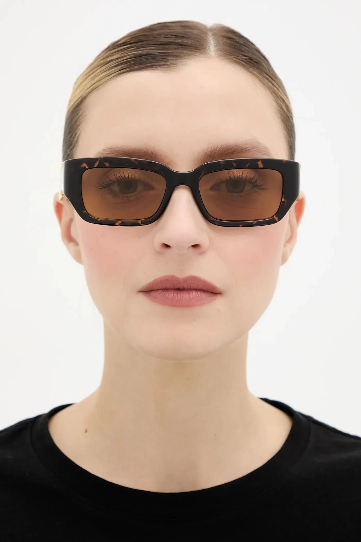 Солнцезащитные очки - фото 8