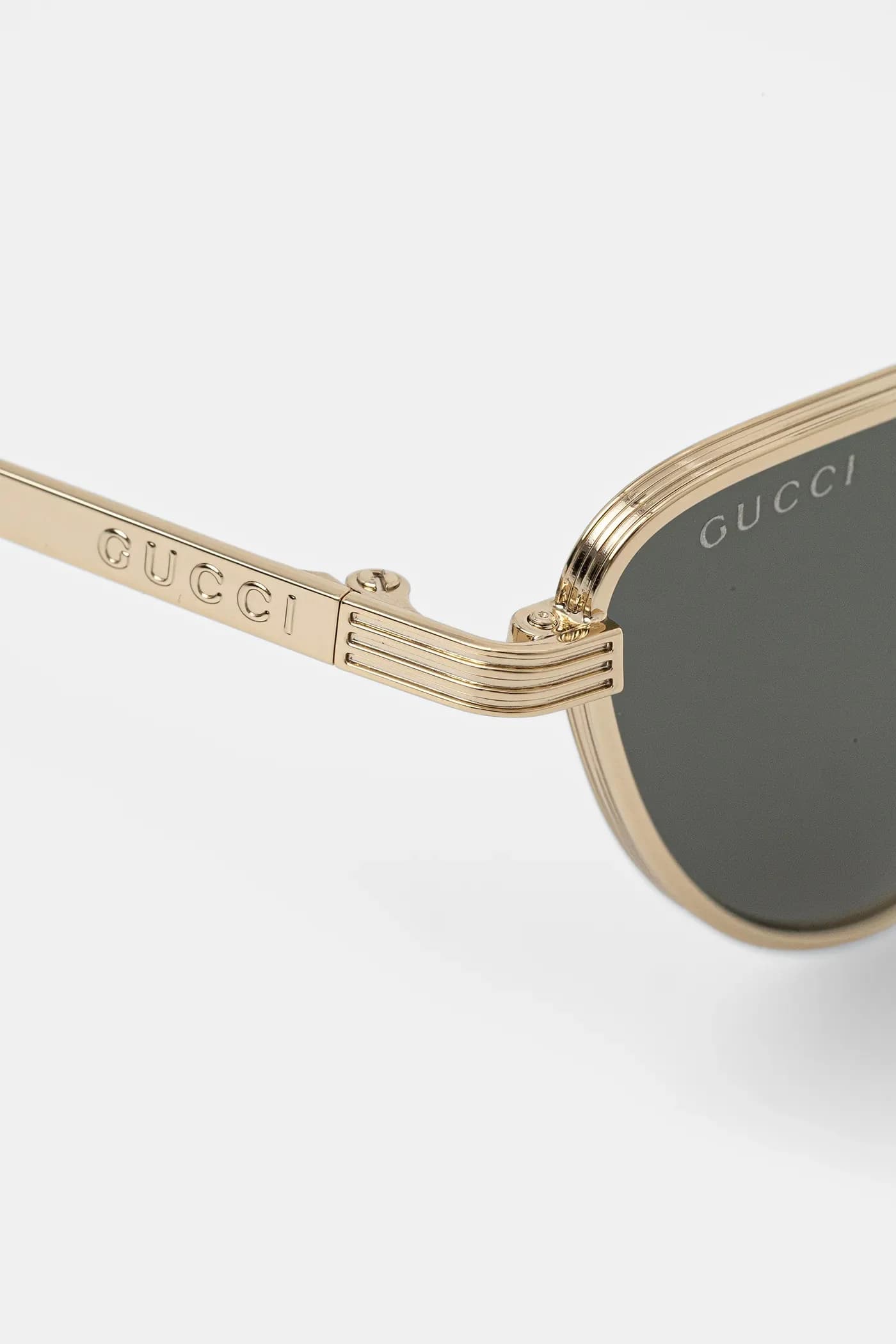 Солнцезащитные очки - фото 3