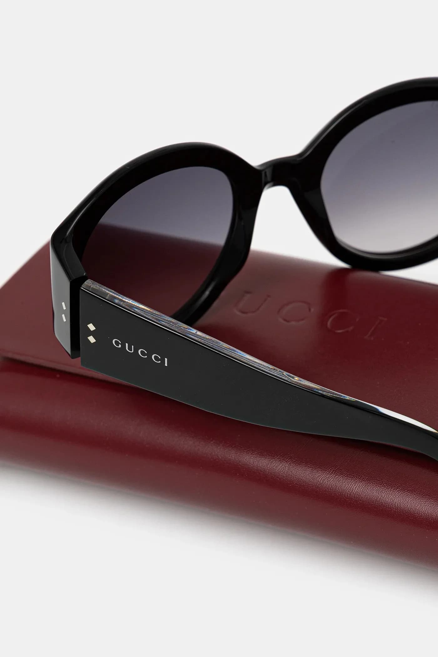 Солнцезащитные очки - фото 4