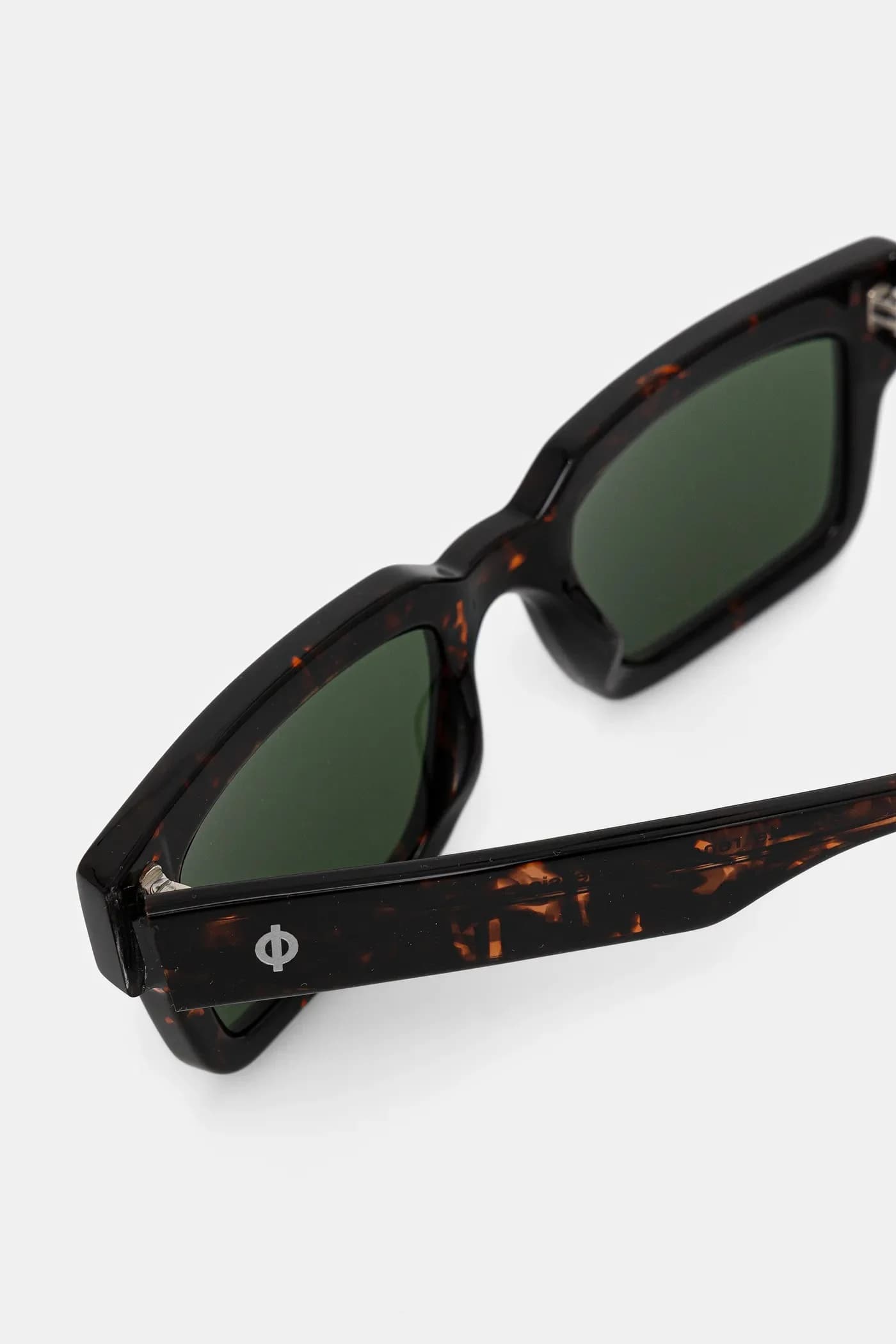 солнцезащитные очки SAJESSIE - фото 3