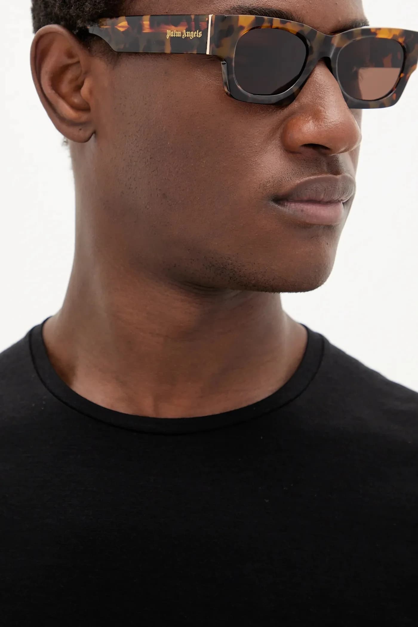 Солнцезащитные очки - фото 8