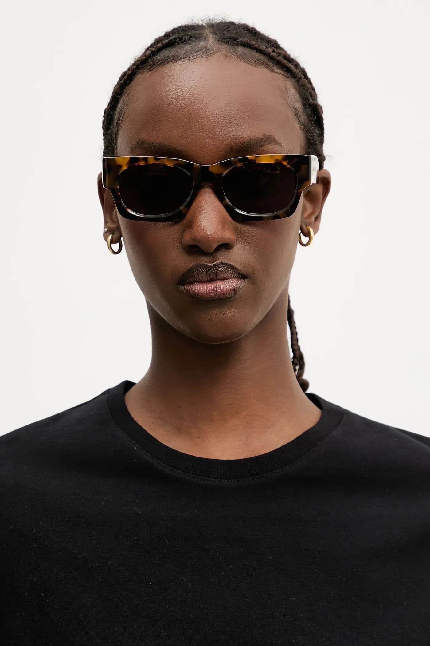 Солнцезащитные очки - фото 9