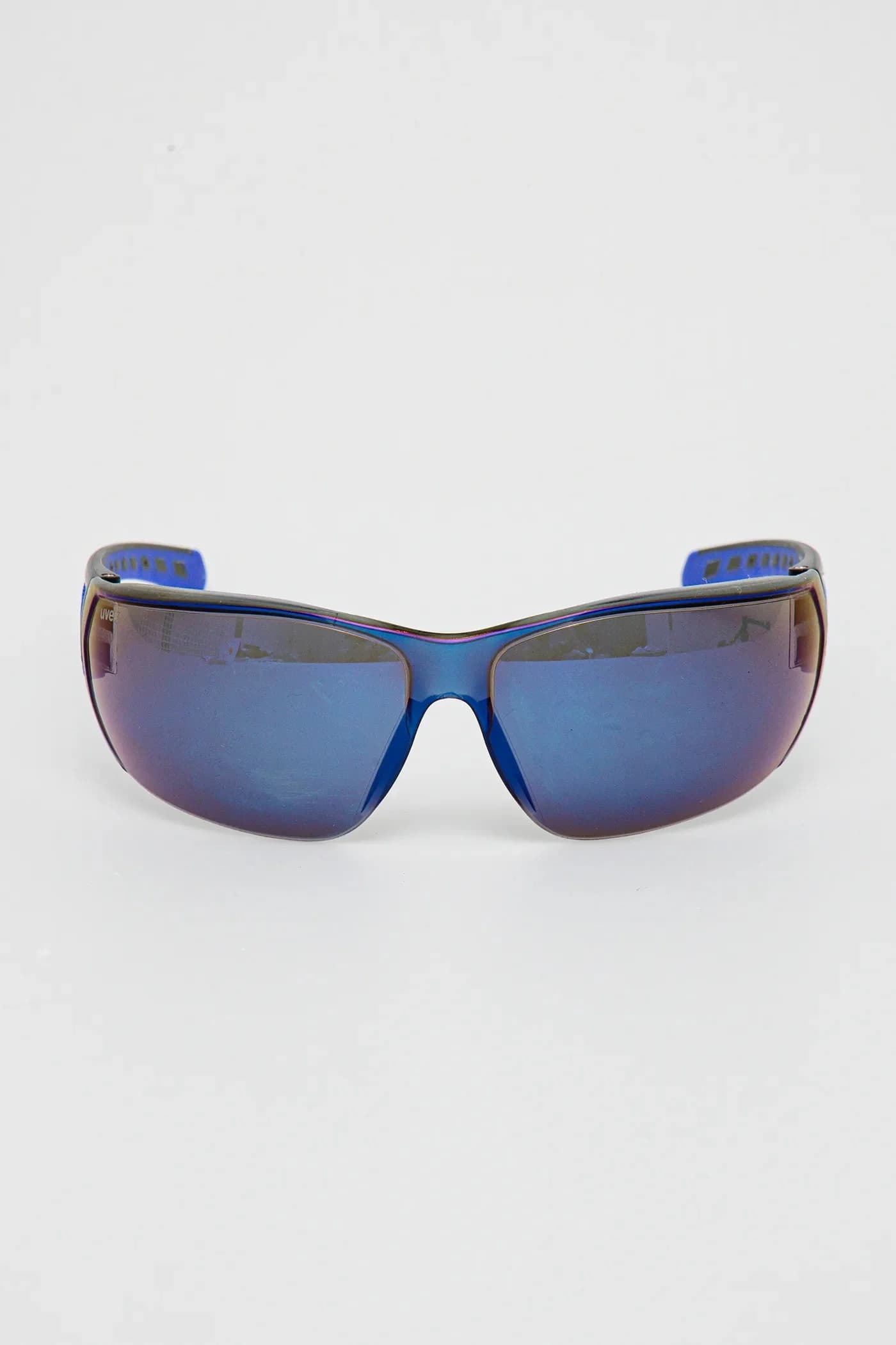 Равные солнцезащитные очки - фото 2