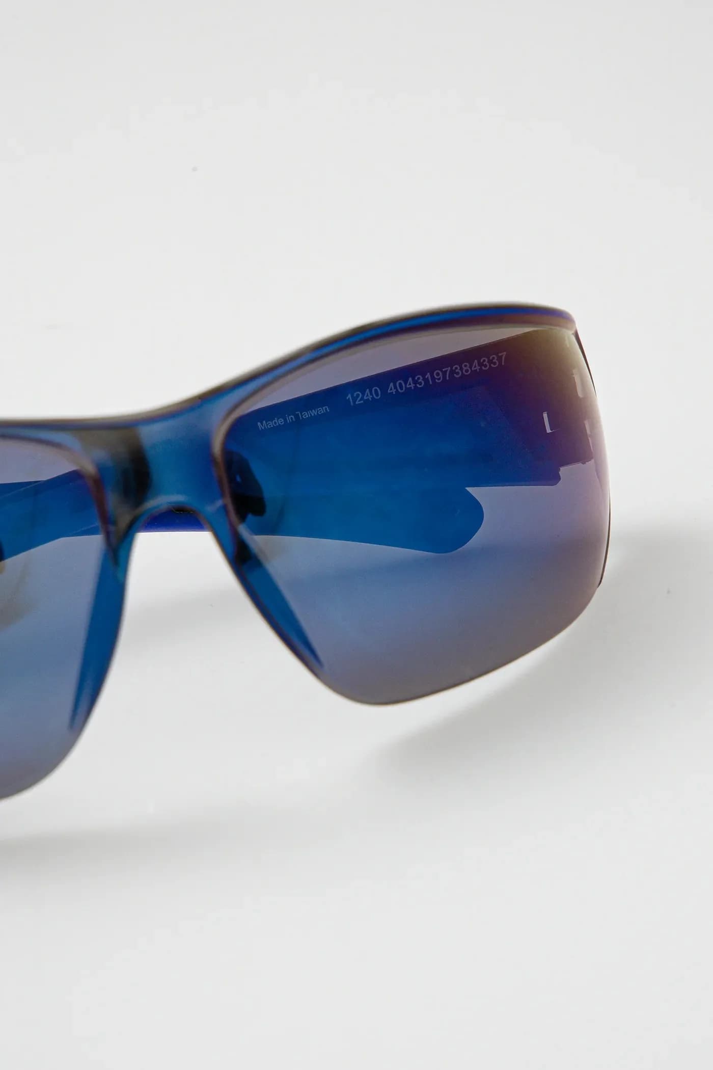 Равные солнцезащитные очки - фото 3