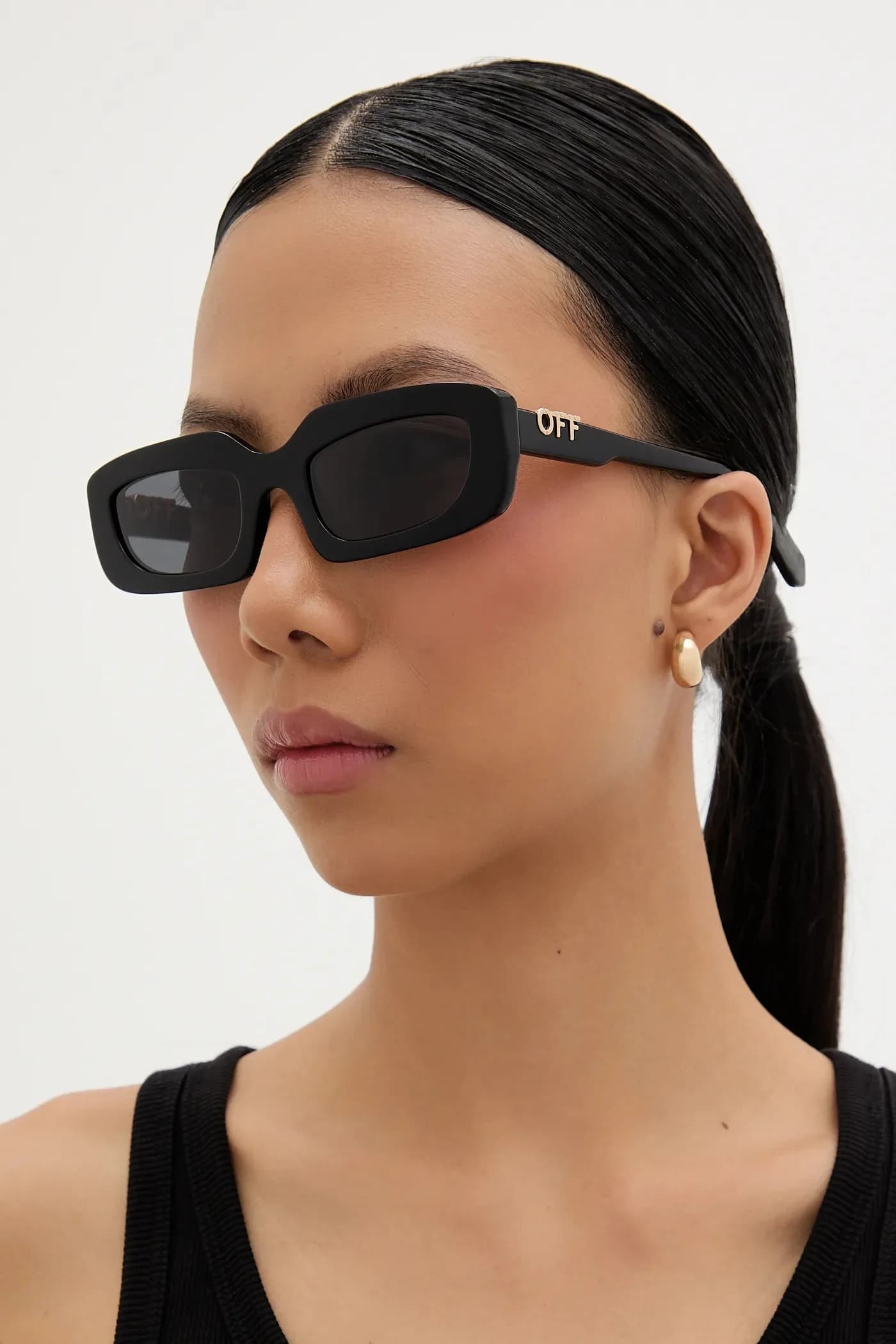 Солнцезащитные очки - фото 3