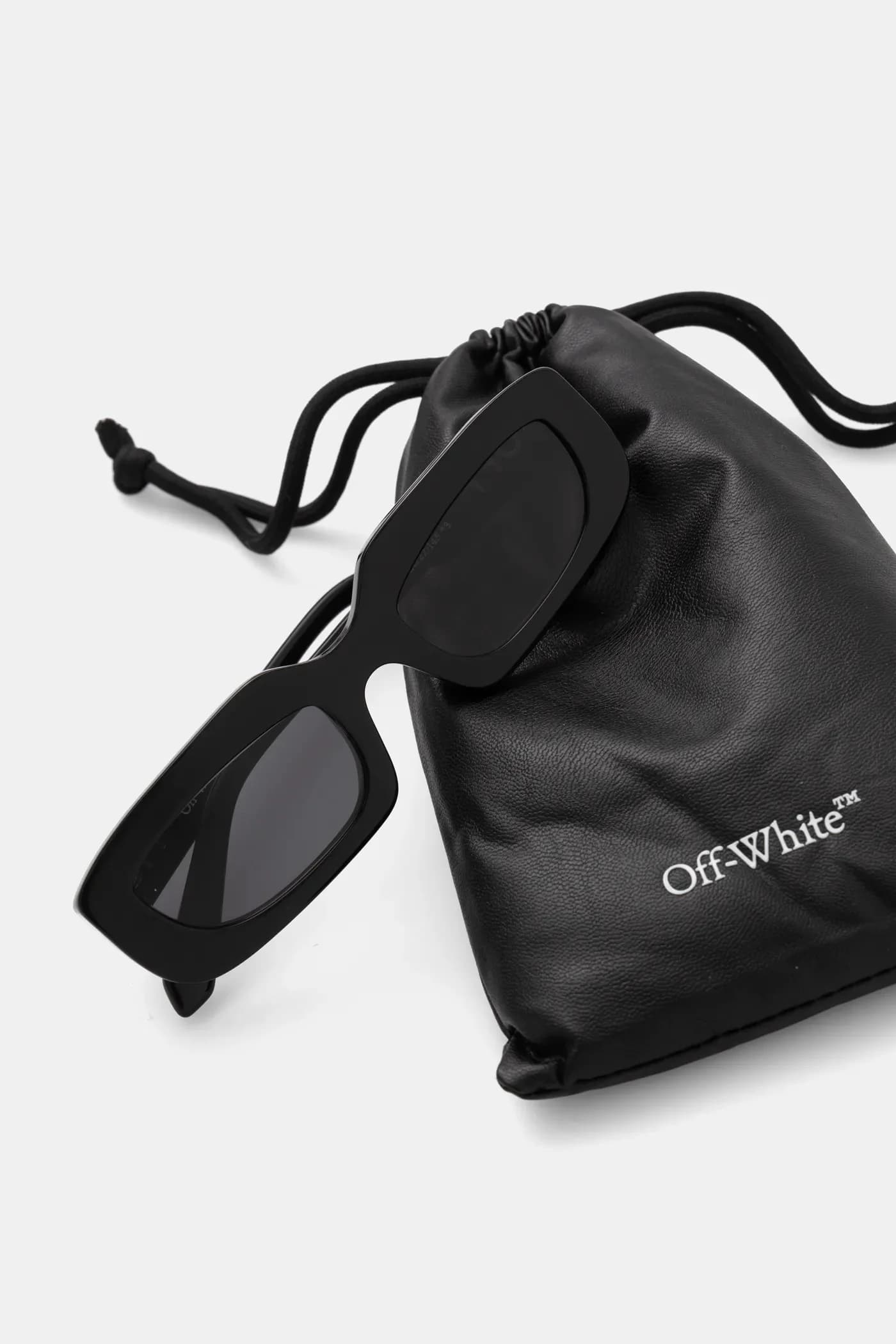 Солнцезащитные очки - фото 5