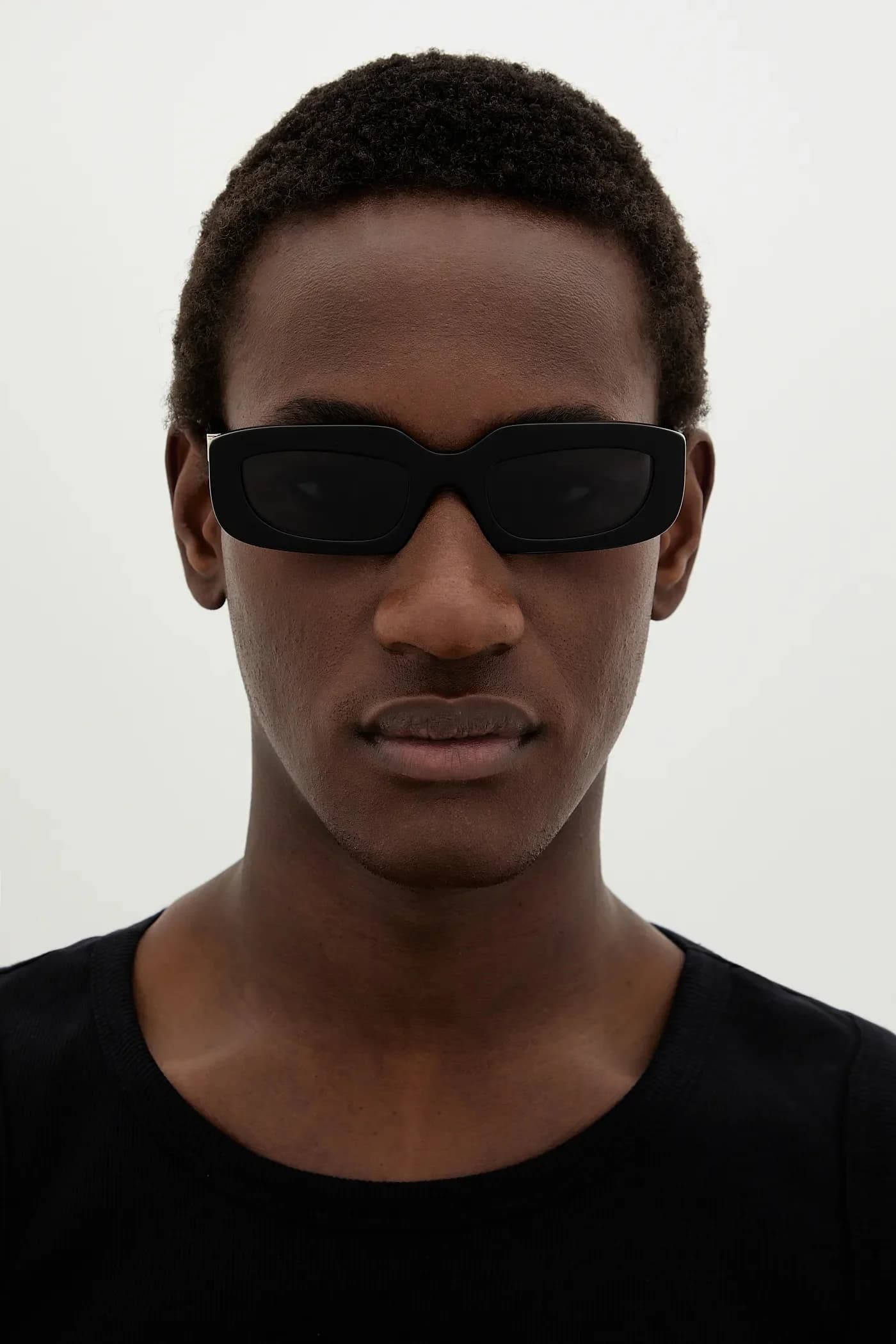 Солнцезащитные очки - фото 6