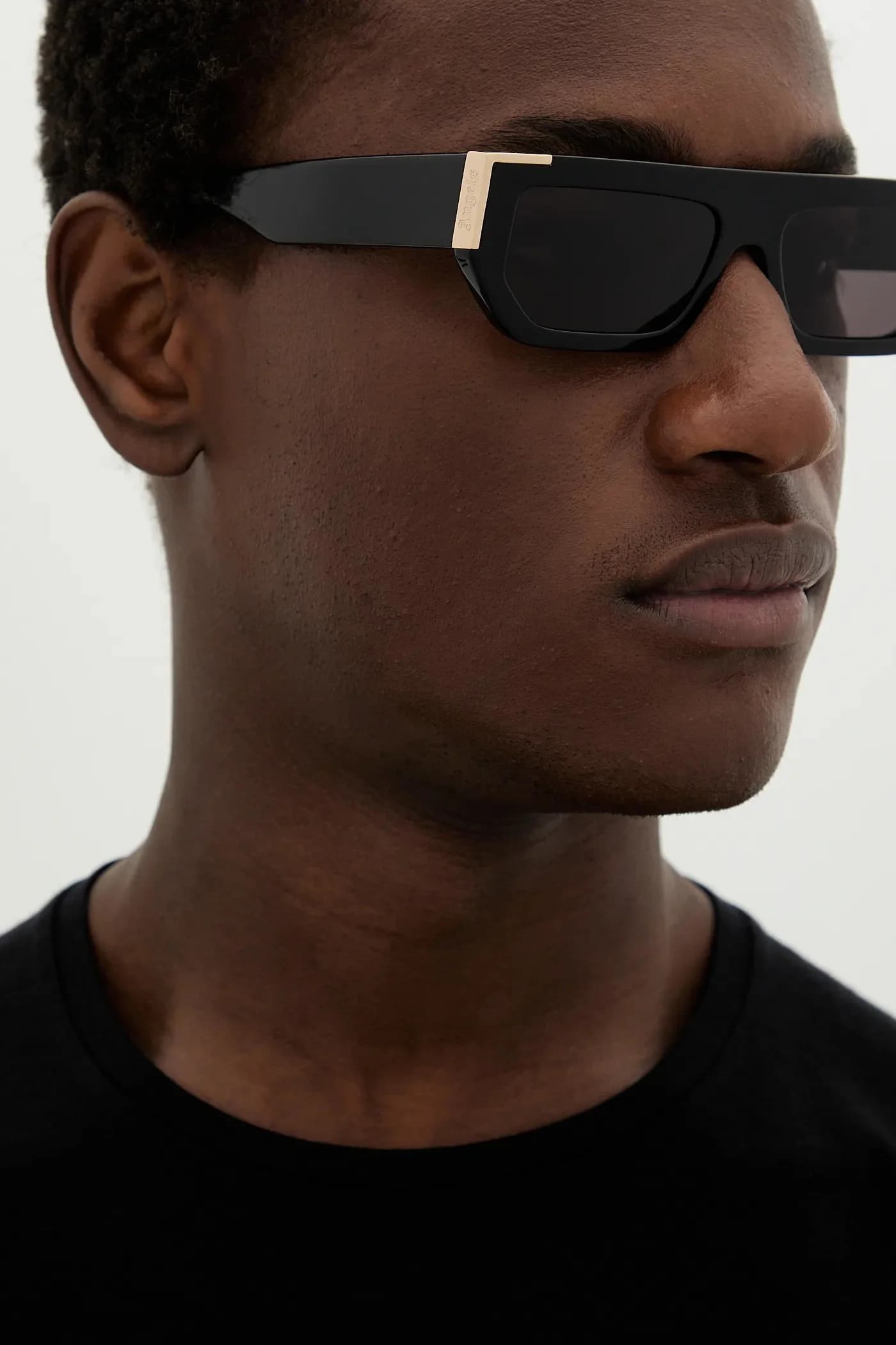 Солнцезащитные очки - фото 5