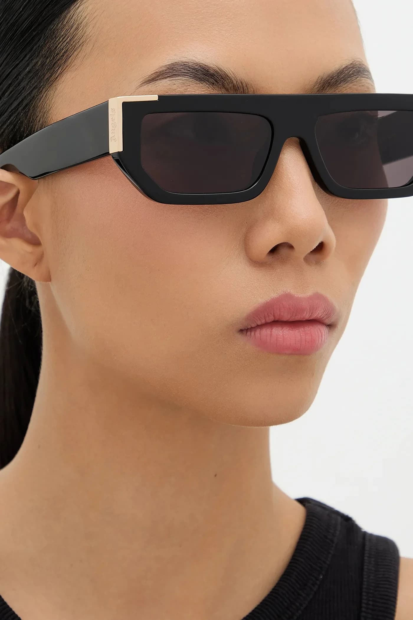 Солнцезащитные очки - фото 7