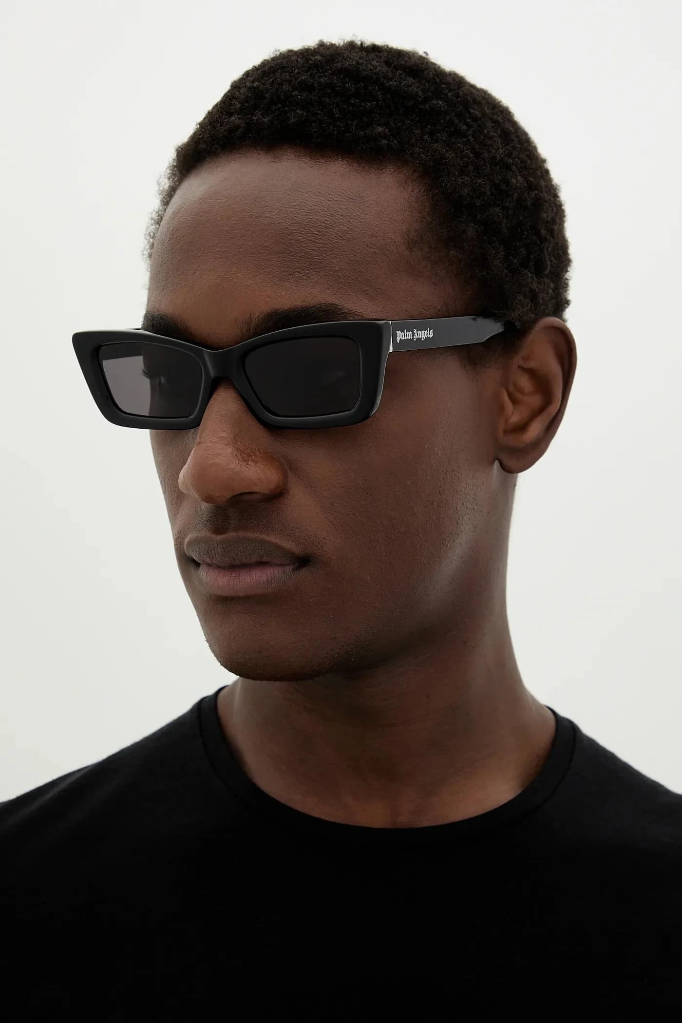 Солнцезащитные очки - фото 2