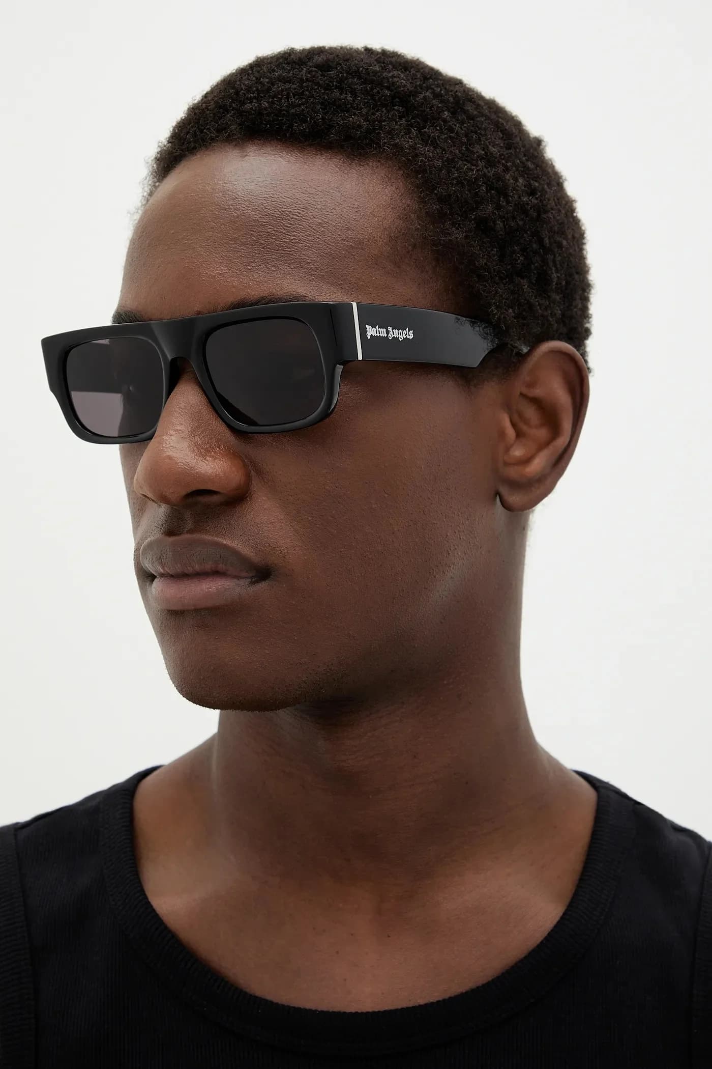 Солнцезащитные очки - фото 2