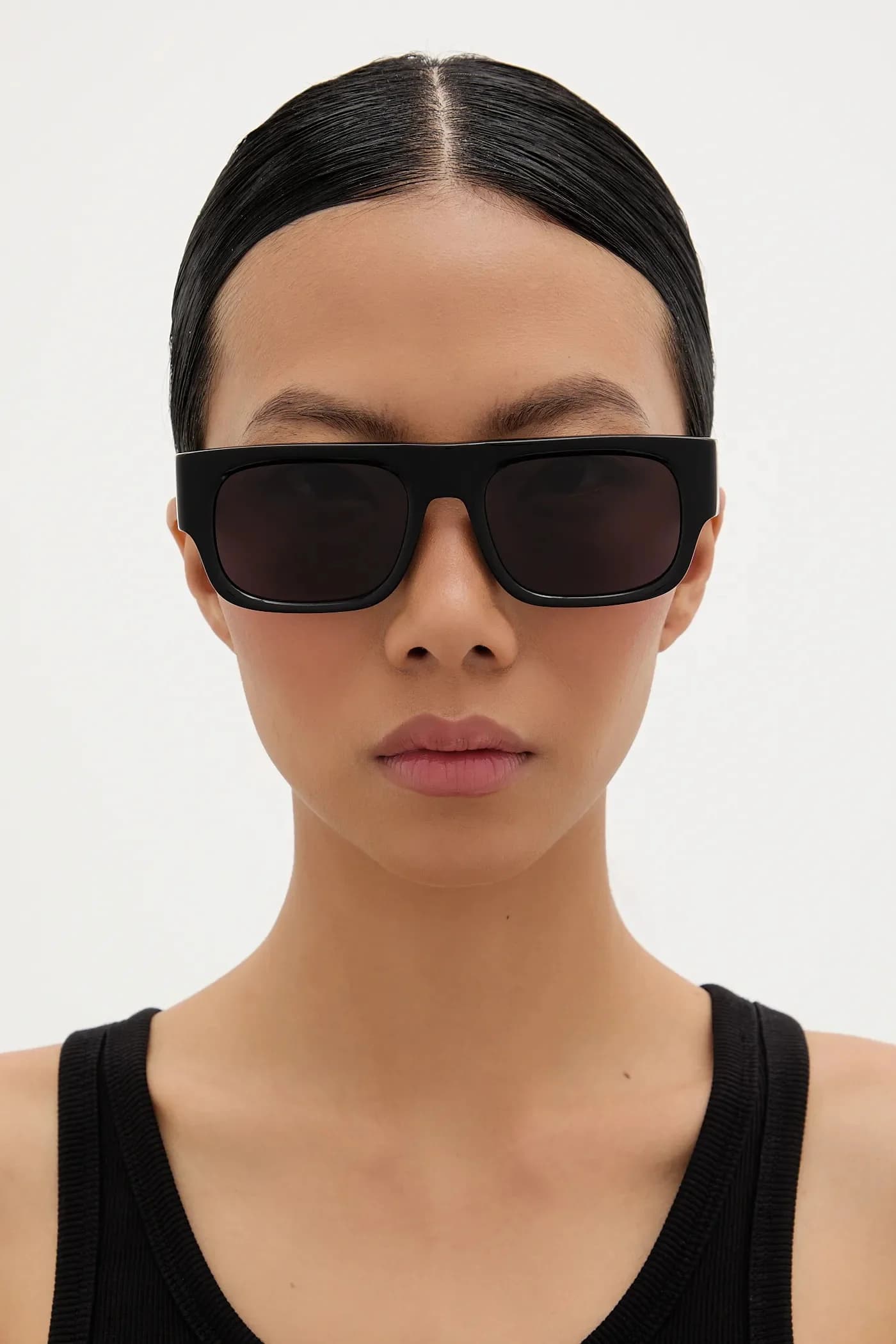 Солнцезащитные очки - фото 6