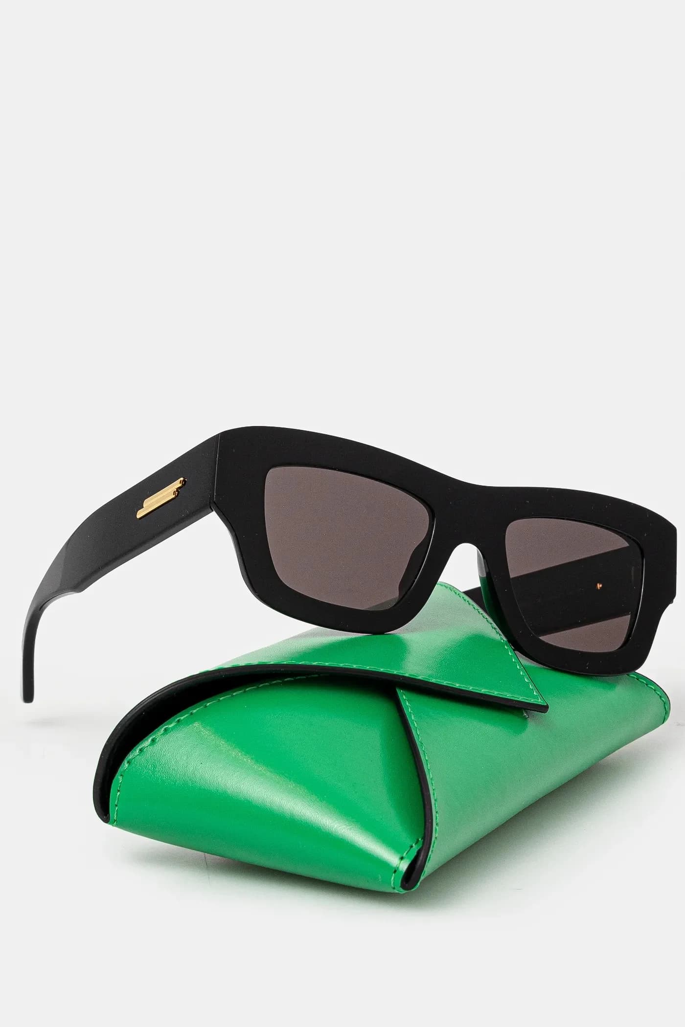 Солнцезащитные очки - фото 3