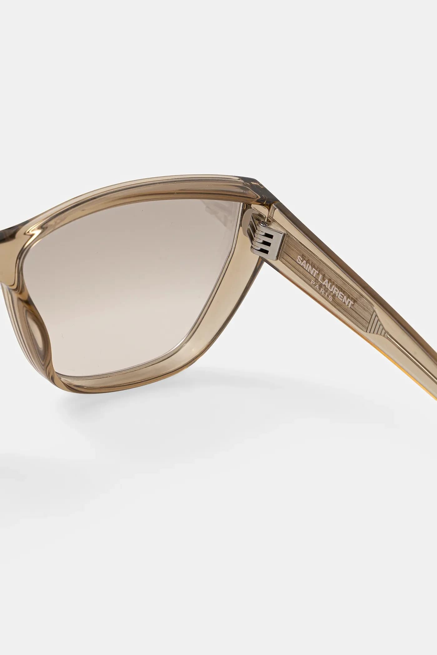 Солнцезащитные очки - фото 4