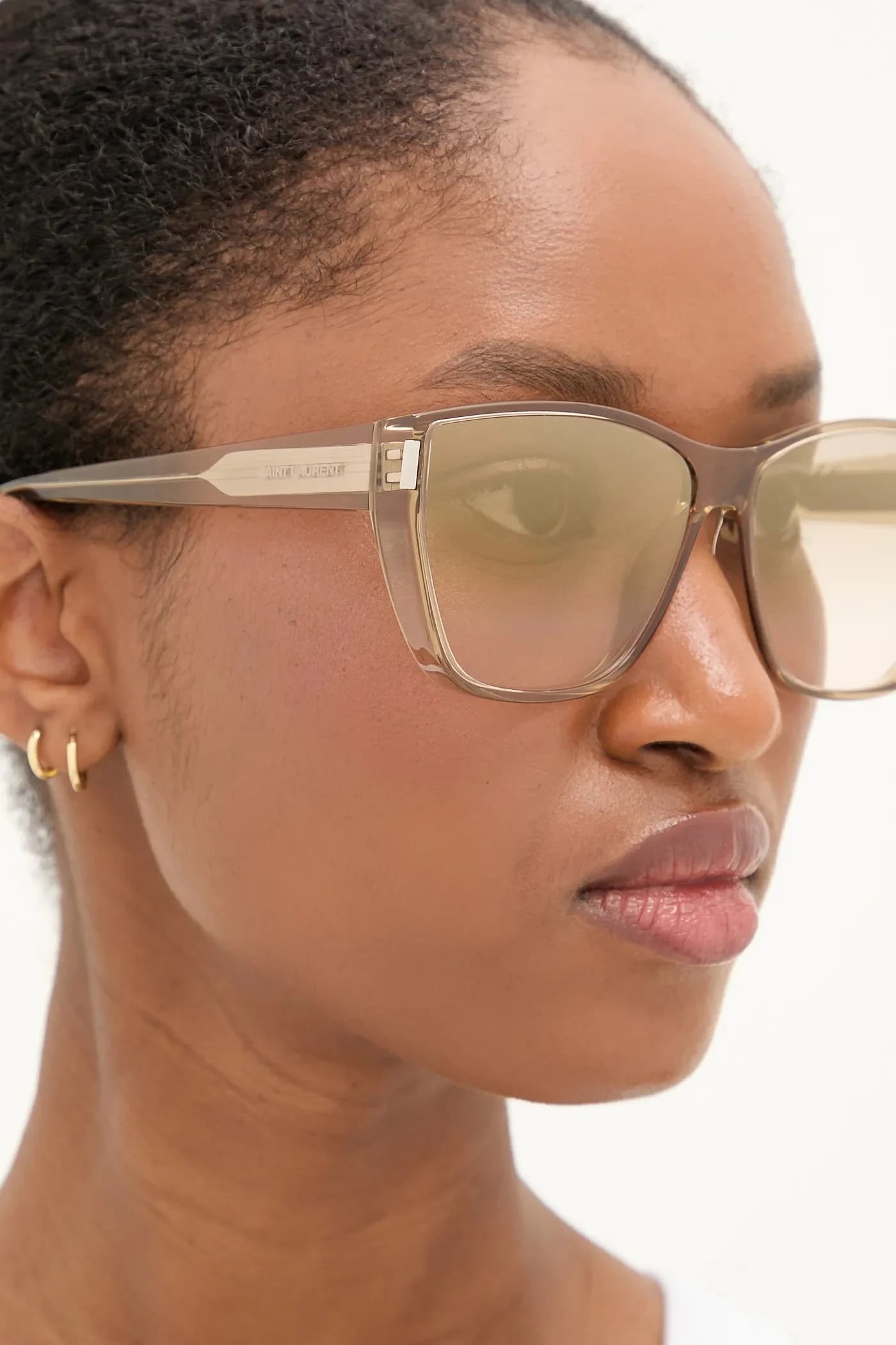 Солнцезащитные очки - фото 7