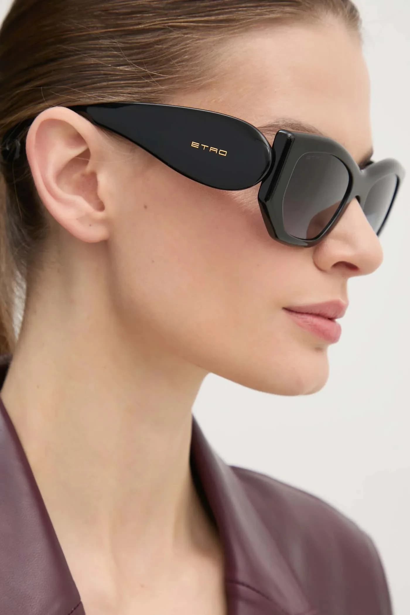 Солнцезащитные очки - фото 6