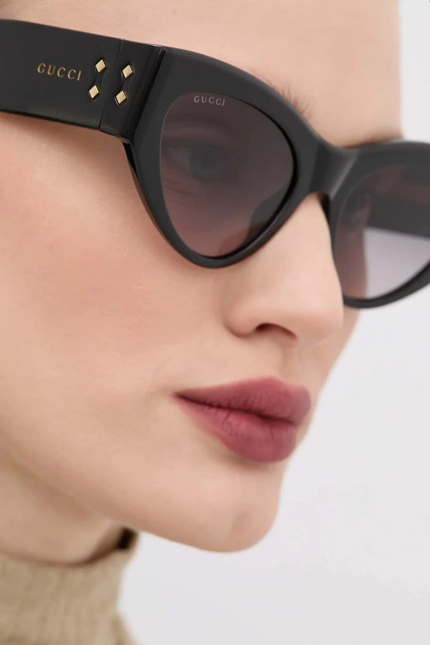 Солнцезащитные очки - фото 5