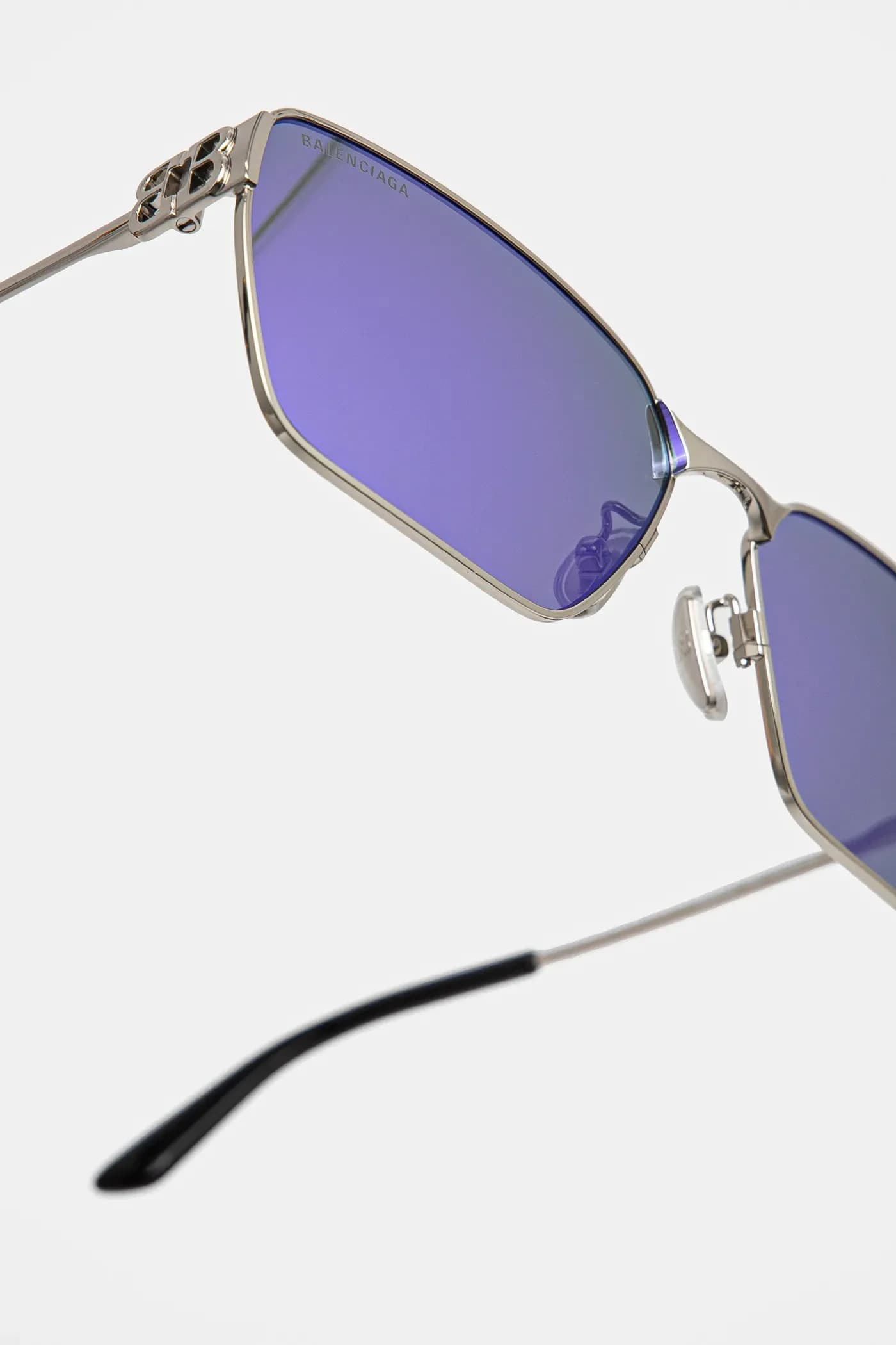 Солнцезащитные очки - фото 5