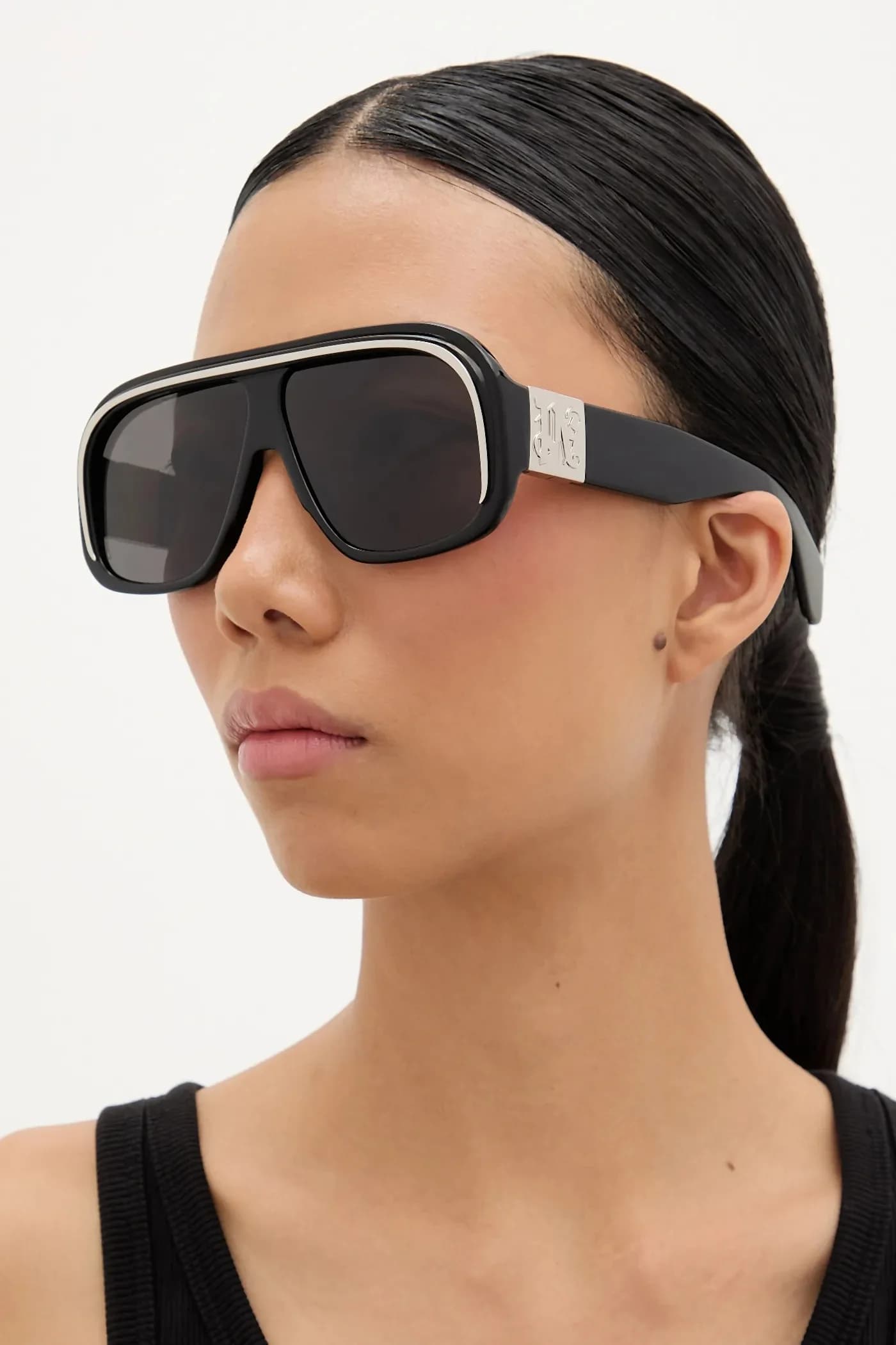 Солнцезащитные очки - фото 6