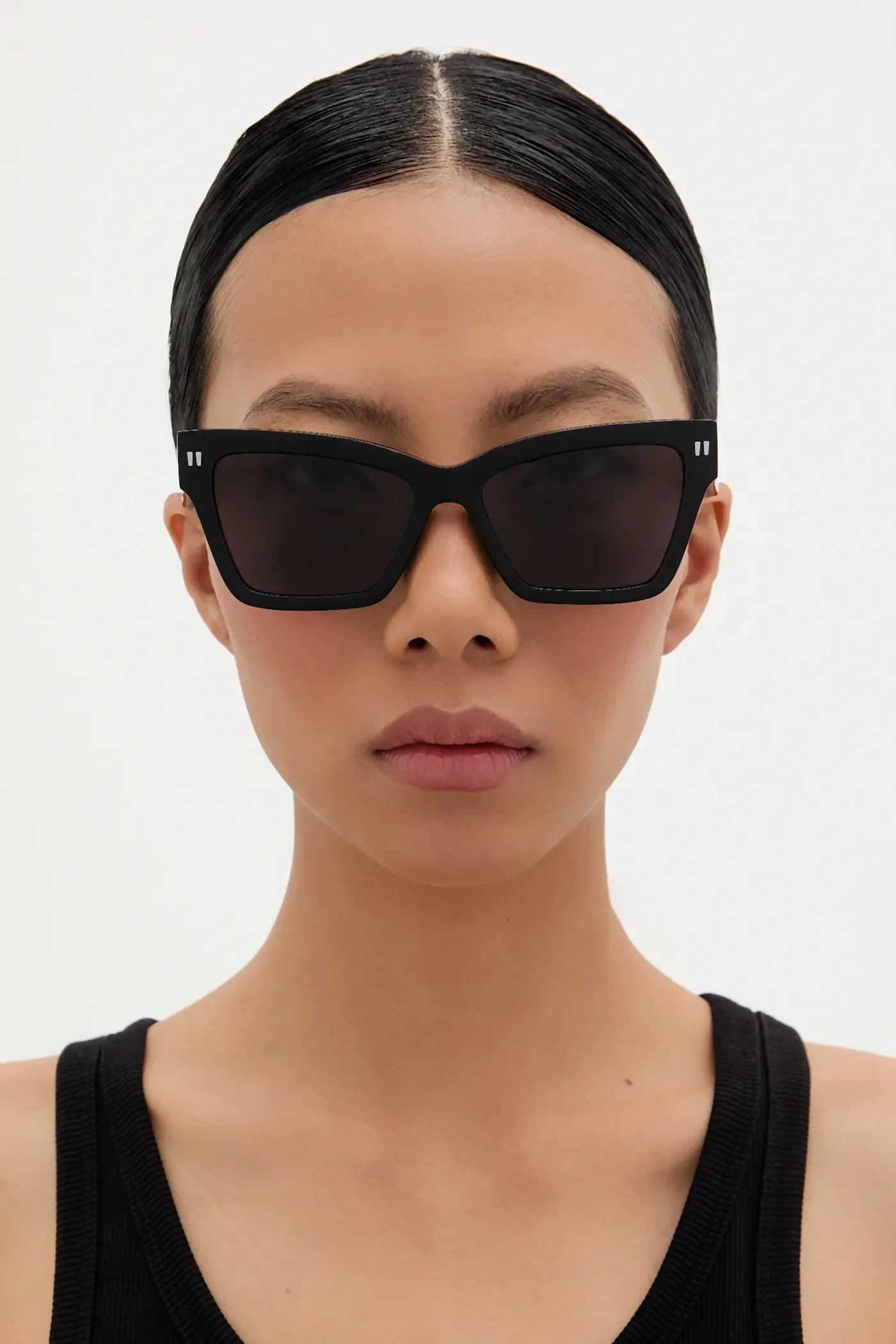 Солнцезащитные очки - фото 4