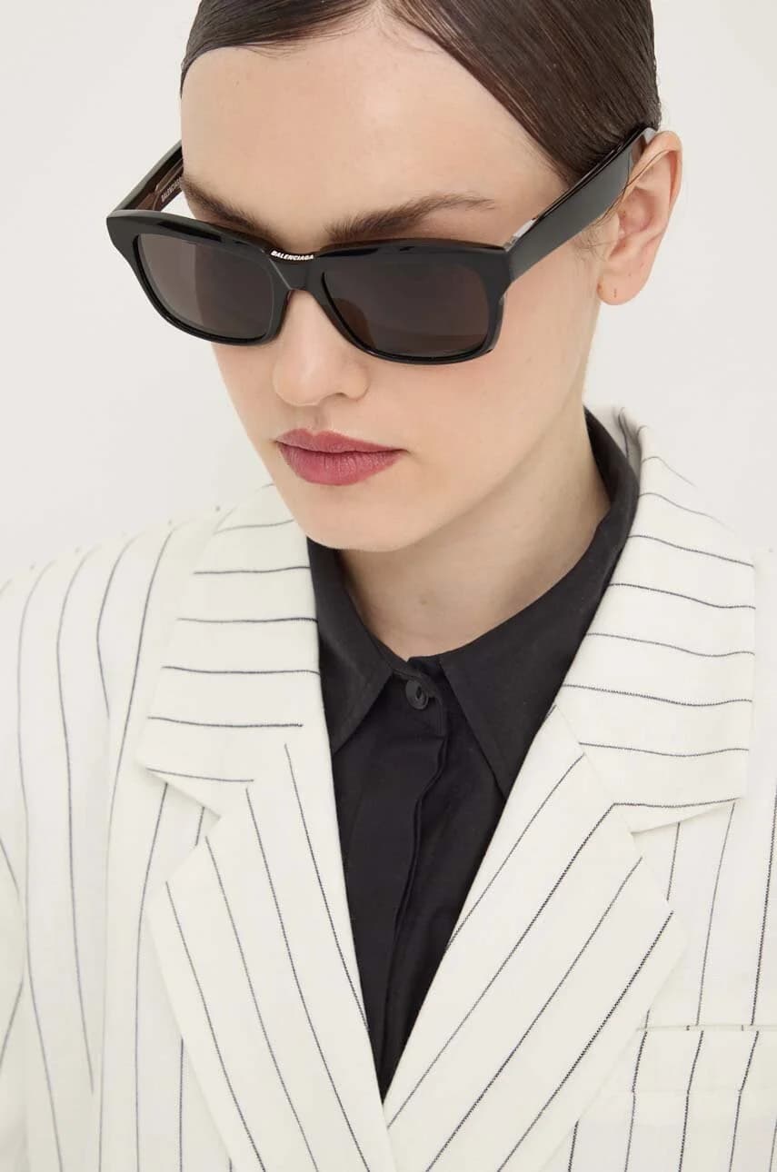 Солнцезащитные очки - фото 2