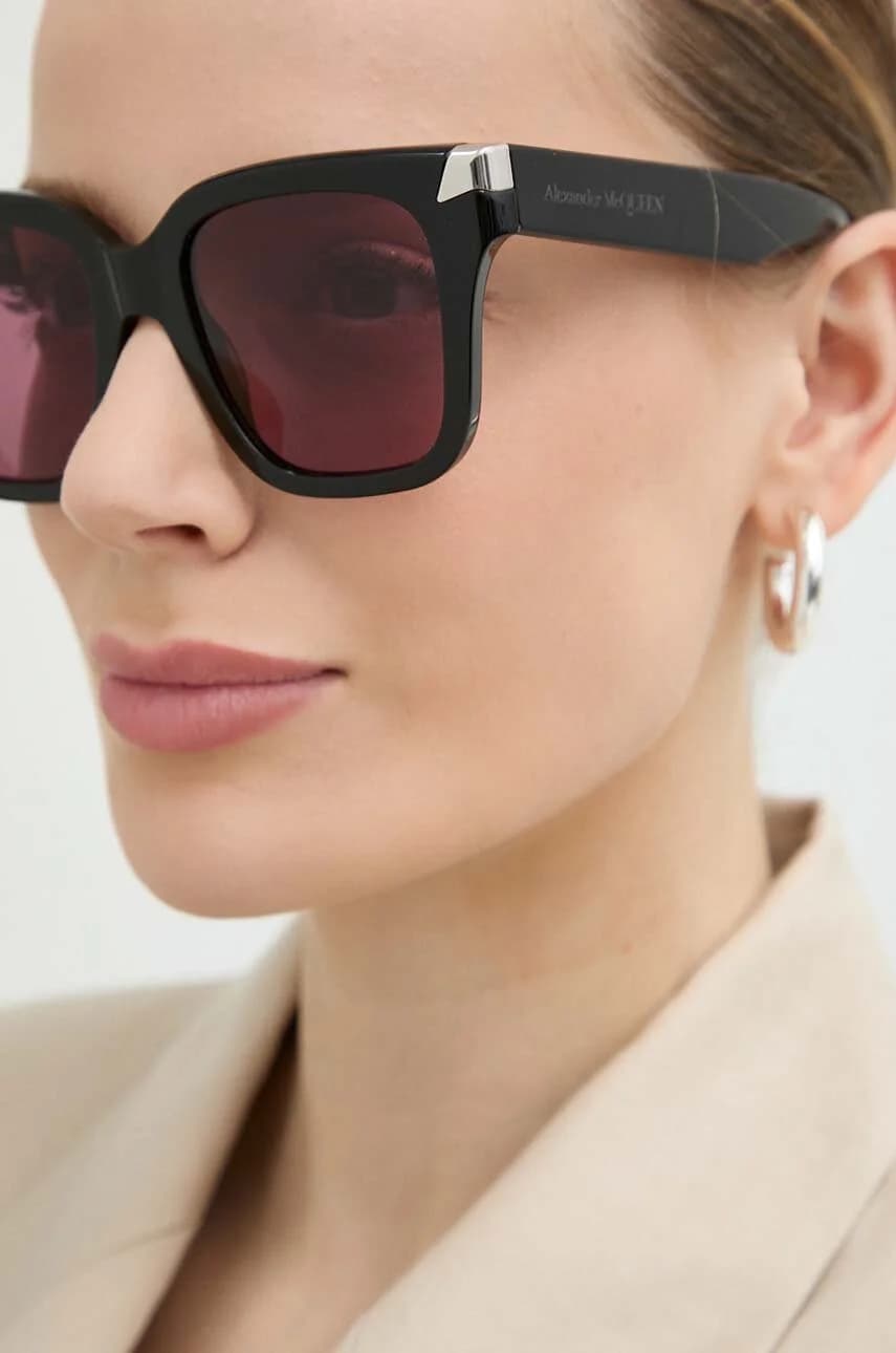 Солнцезащитные очки - фото 6