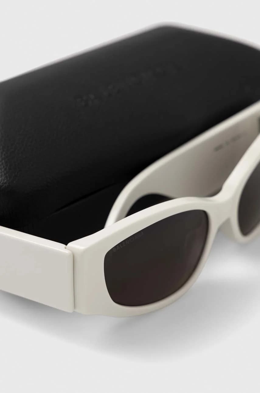 Солнцезащитные очки - фото 4