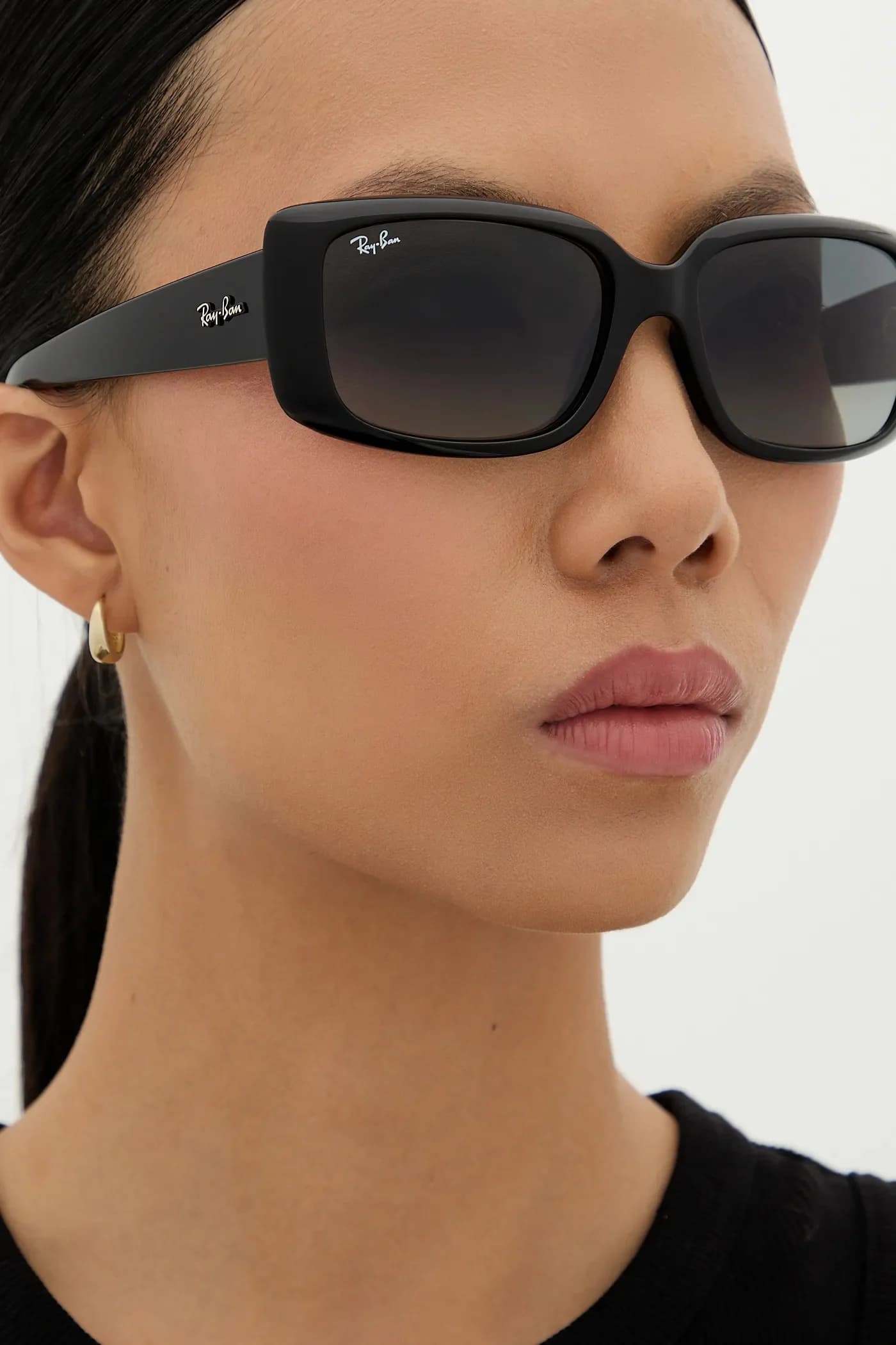 Солнцезащитные очки - фото 9