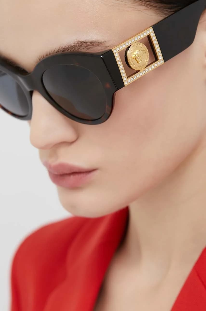 Солнцезащитные очки - фото 9