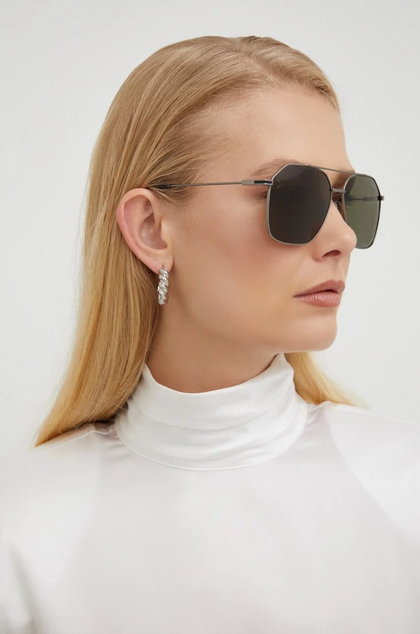 Солнцезащитные очки - фото 6