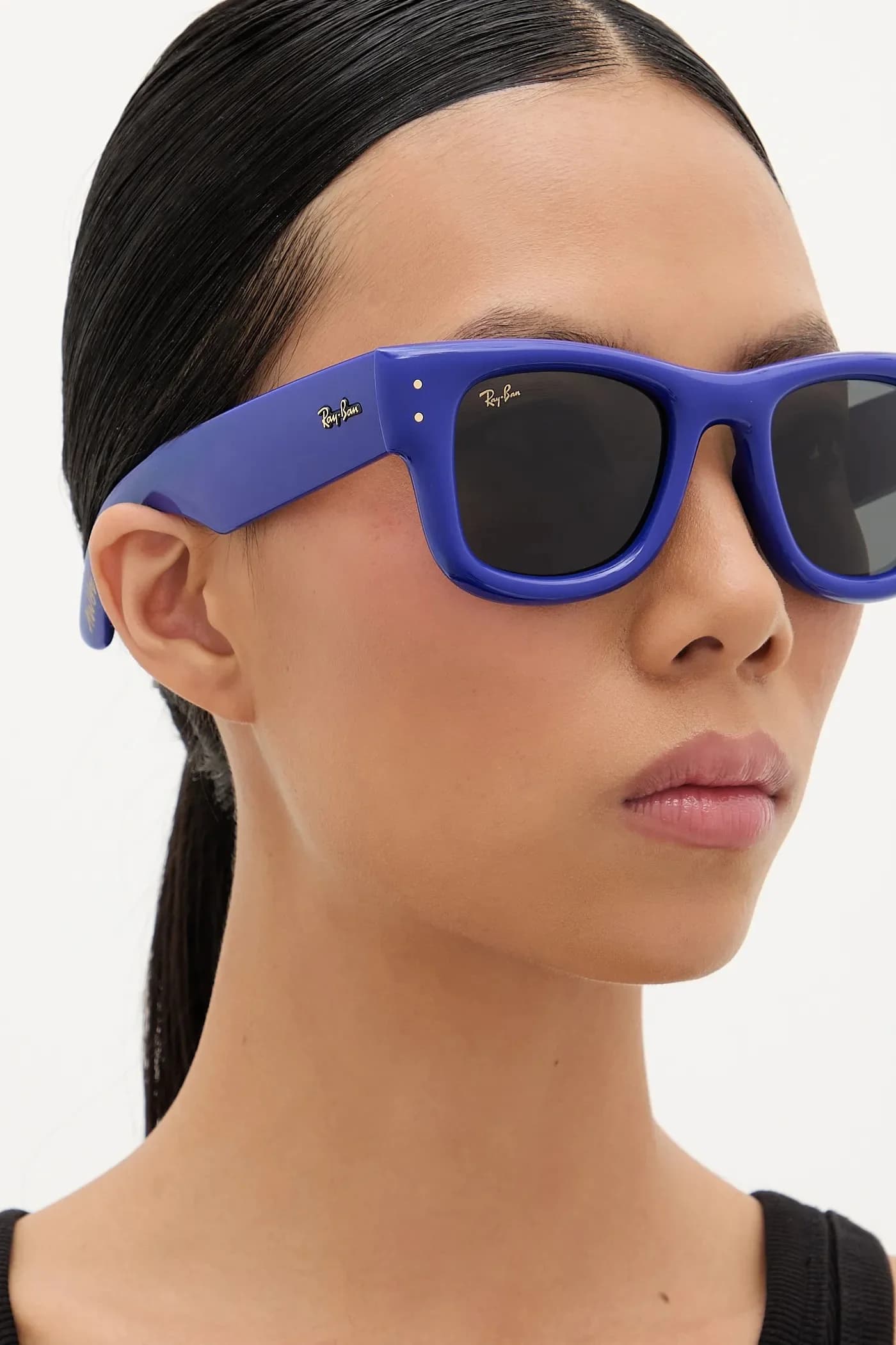 Солнцезащитные очки - фото 11