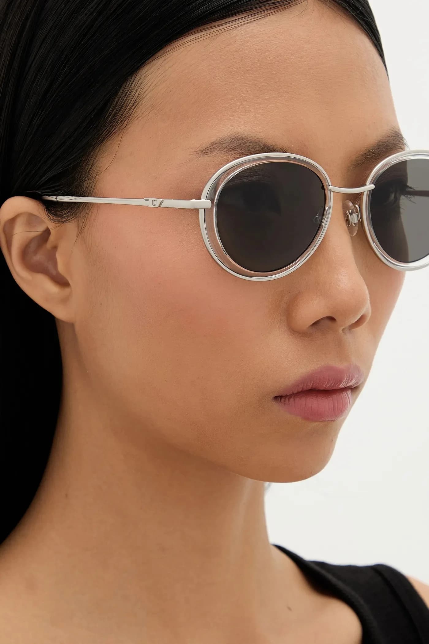 Солнцезащитные очки - фото 11