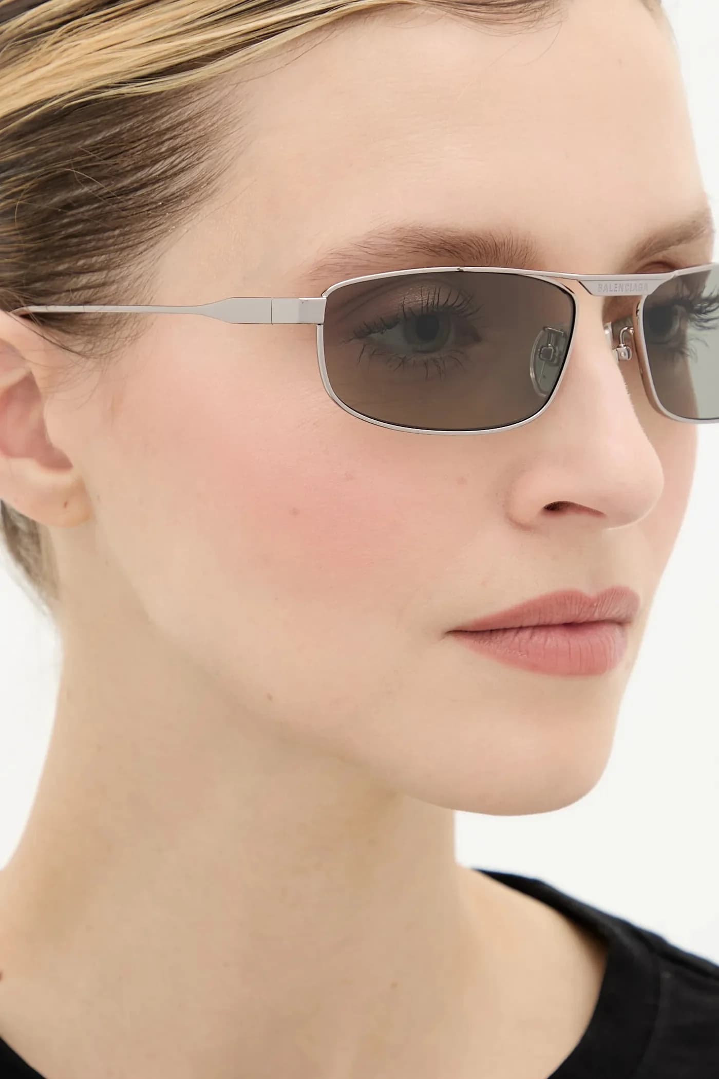 Солнцезащитные очки - фото 9