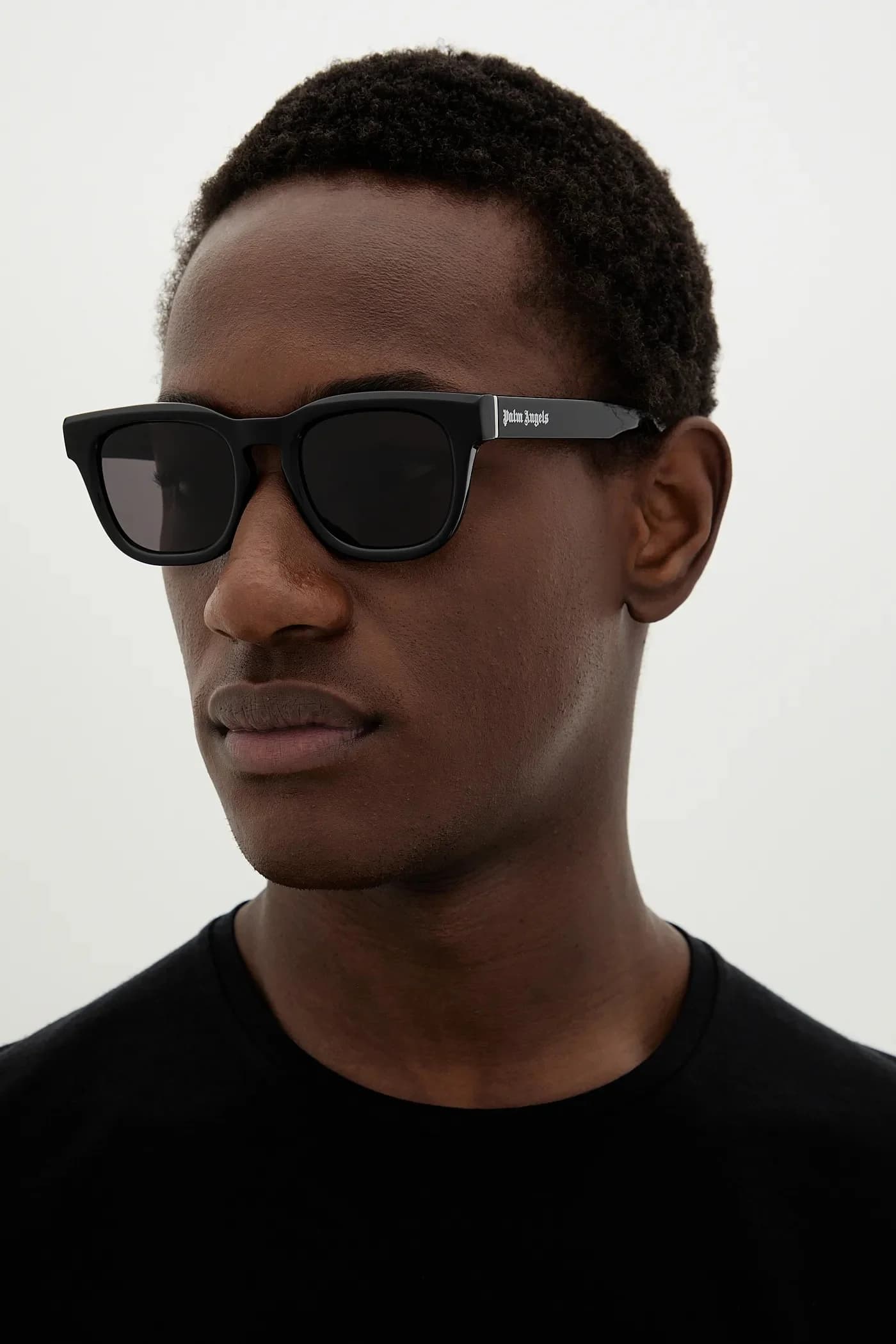 Солнцезащитные очки - фото 2