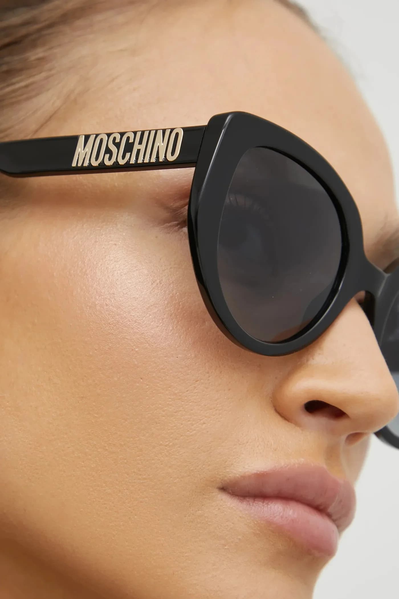 Солнцезащитные очки - фото 3