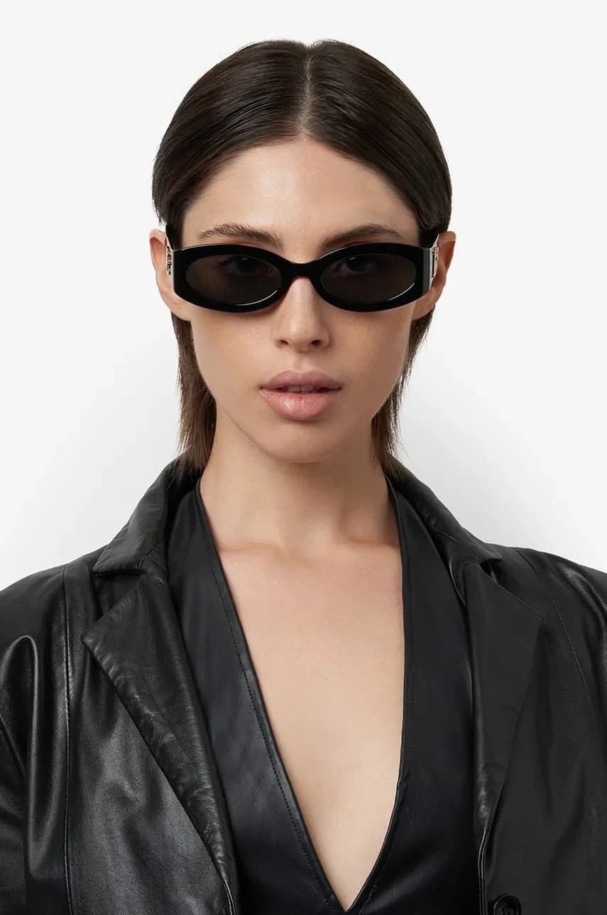 Солнцезащитные очки - фото 8