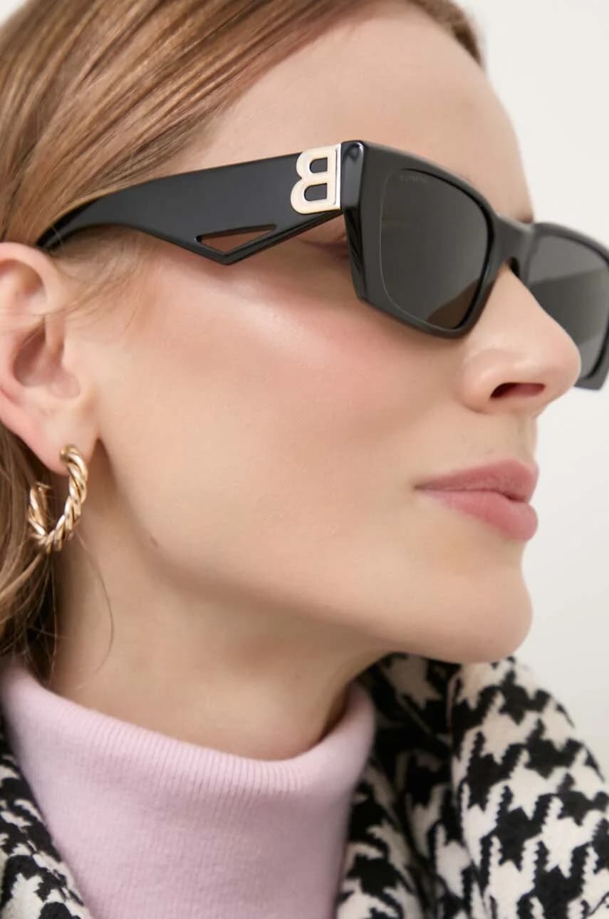 Солнцезащитные очки - фото 2