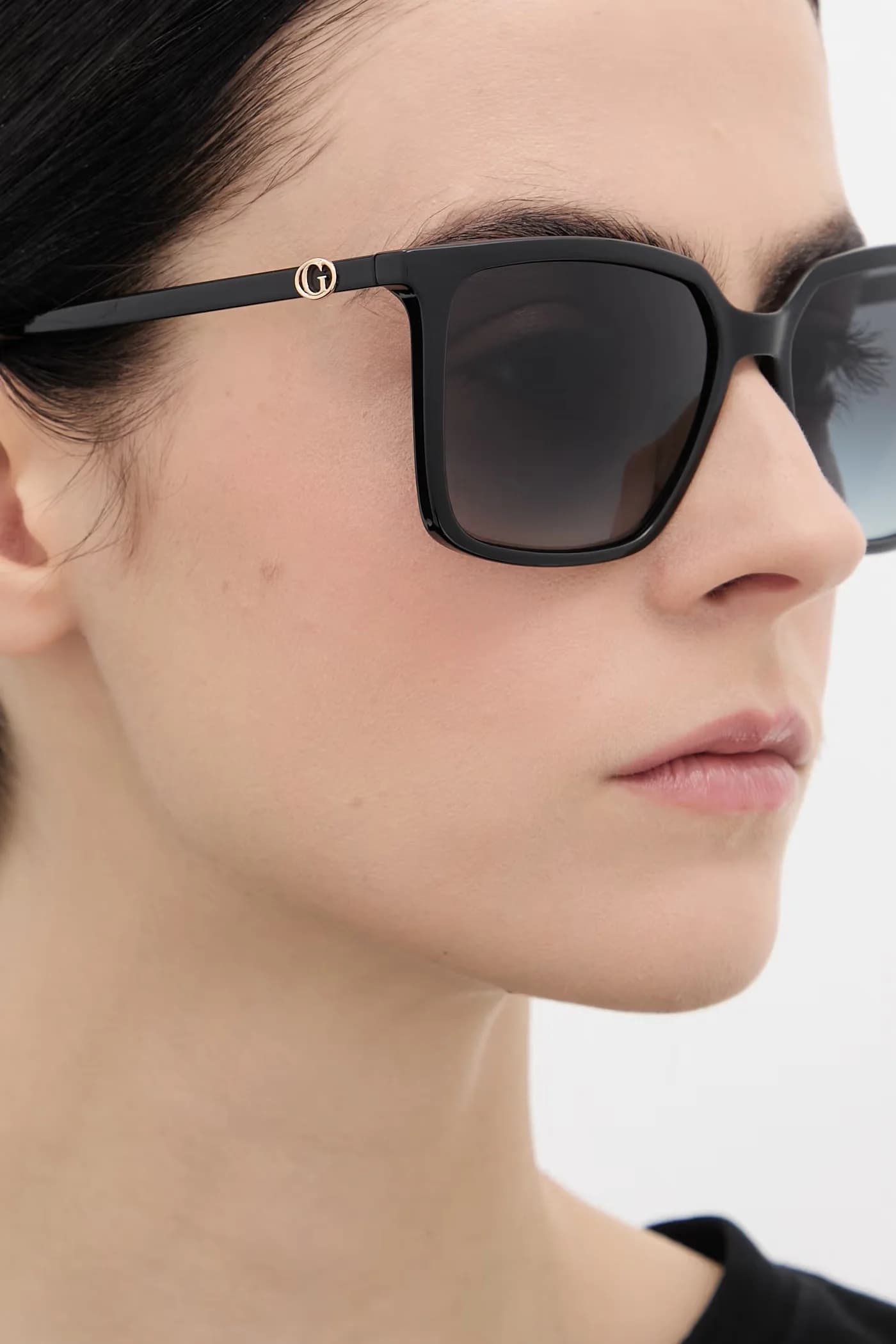 Солнцезащитные очки - фото 10