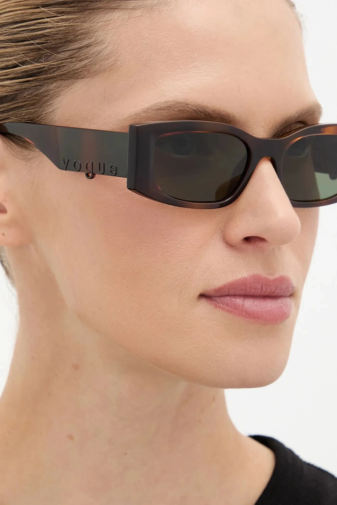 Солнцезащитные очки - фото 8