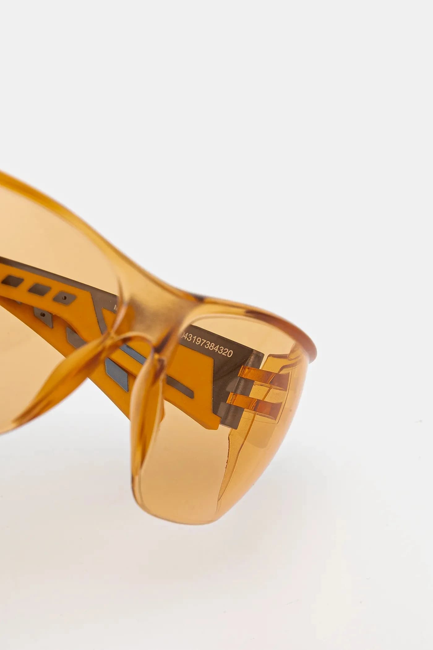 Равные солнцезащитные очки - фото 5