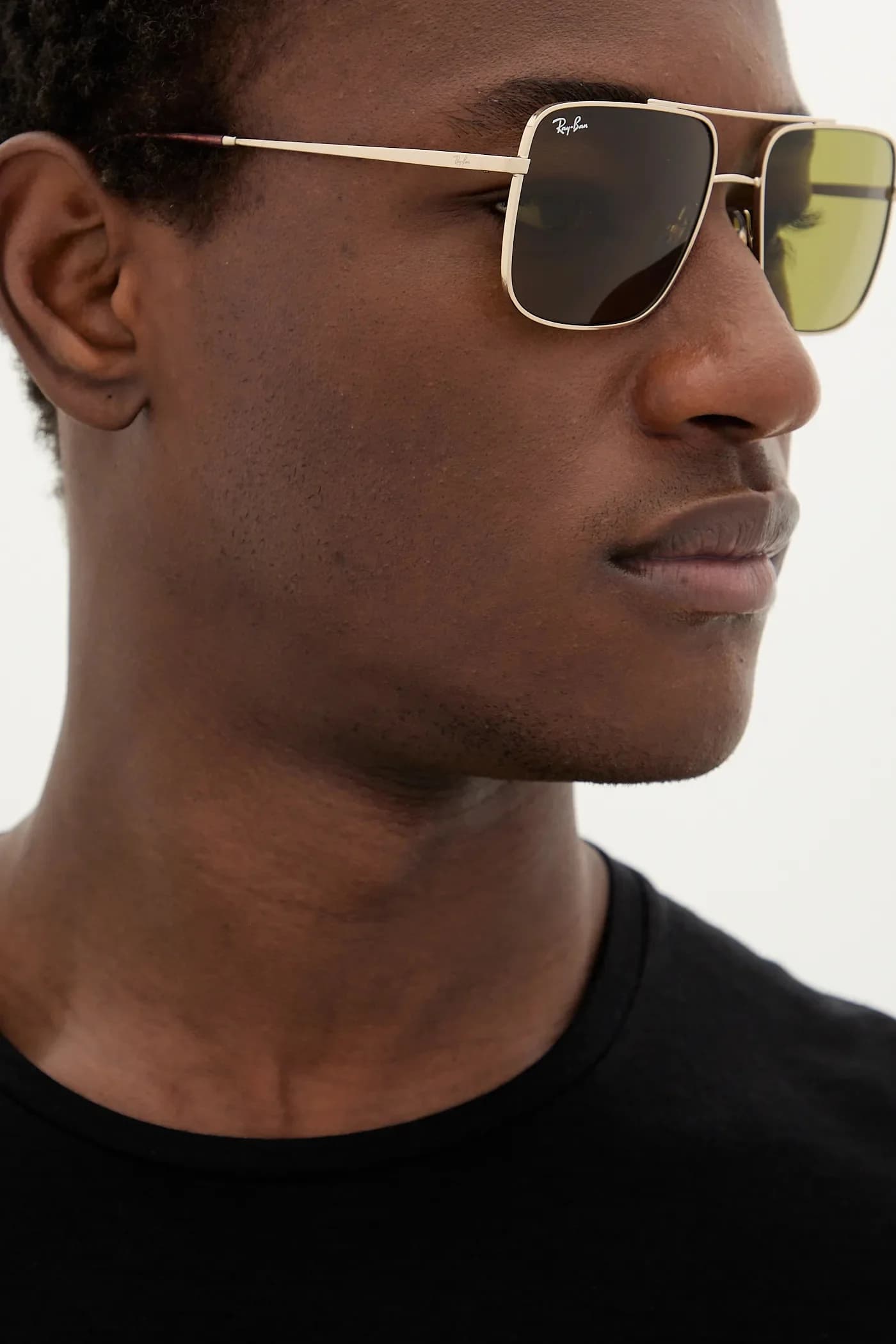 Солнцезащитные очки - фото 9