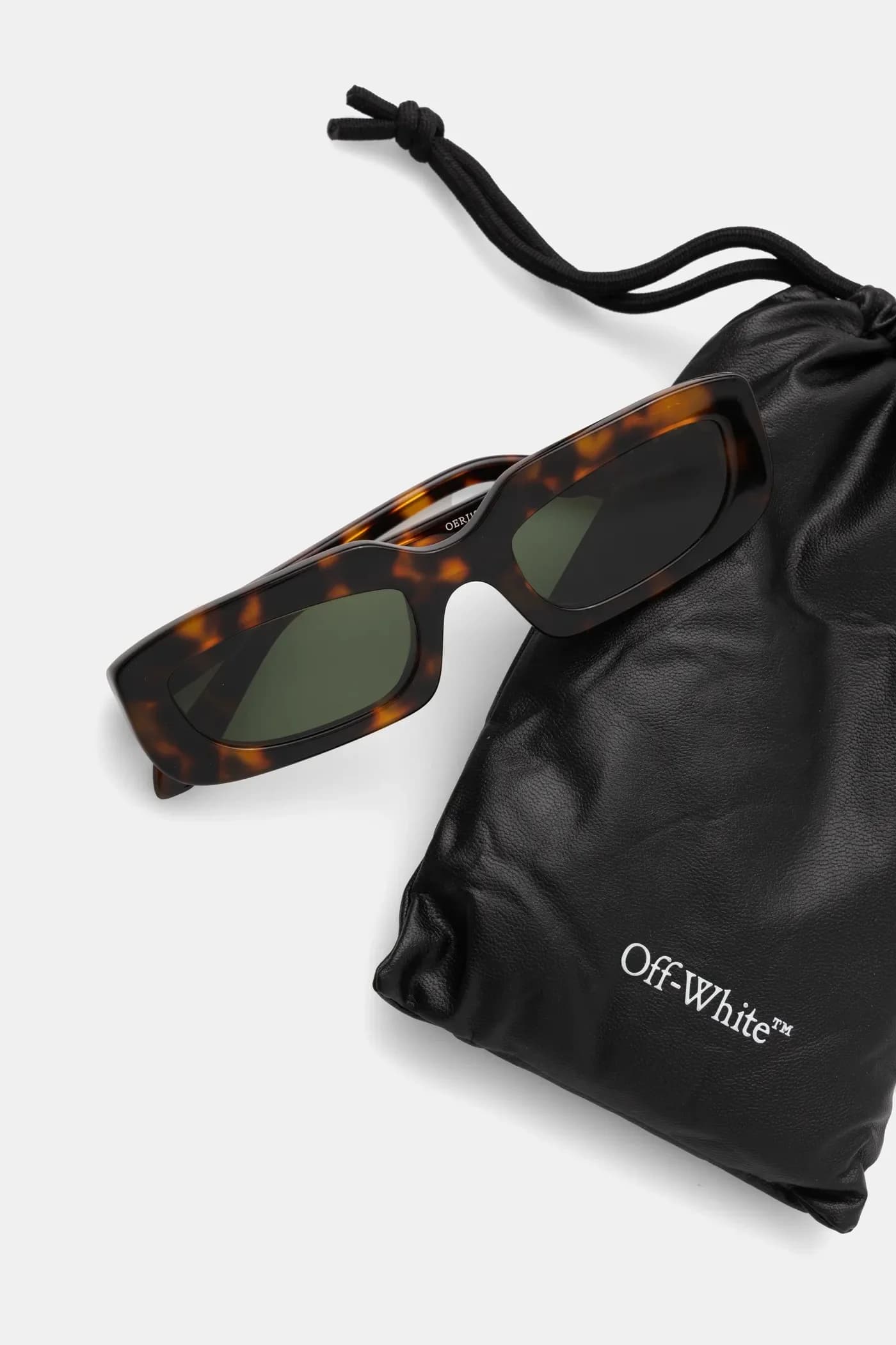 Солнцезащитные очки - фото 5