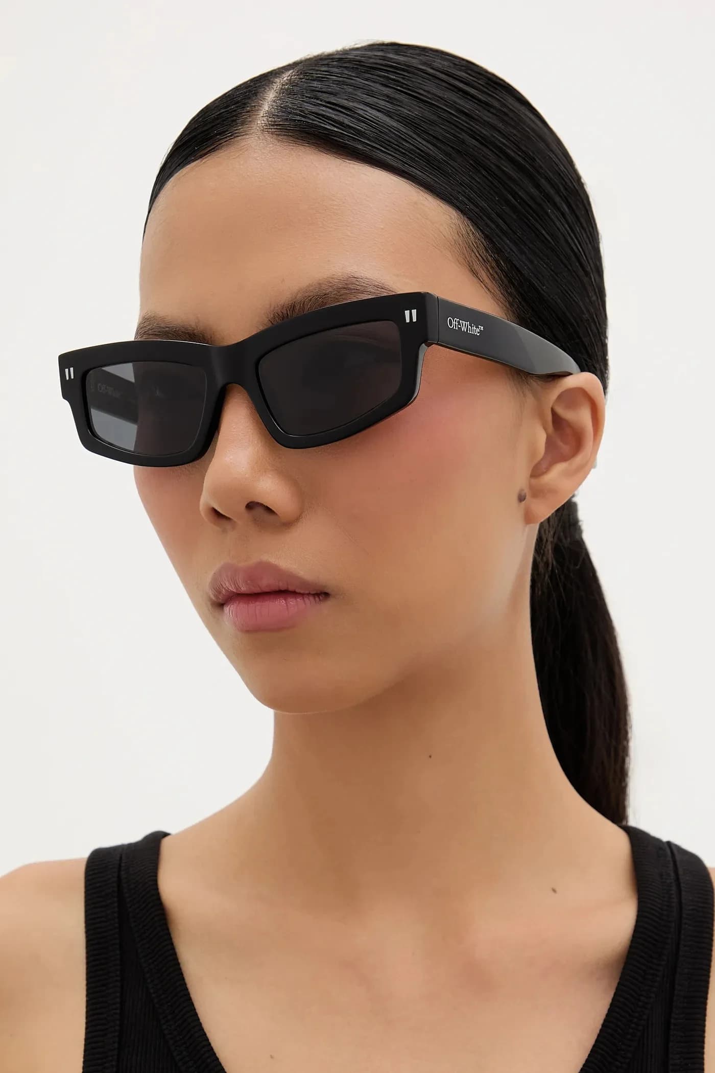 Солнцезащитные очки - фото 3