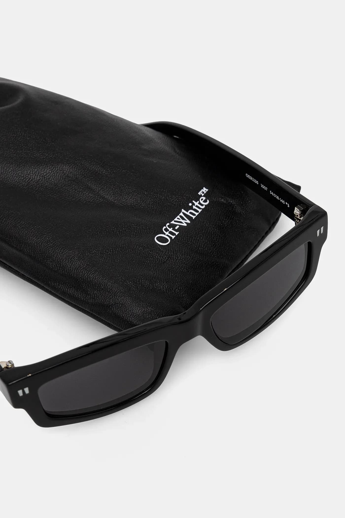 Солнцезащитные очки - фото 6