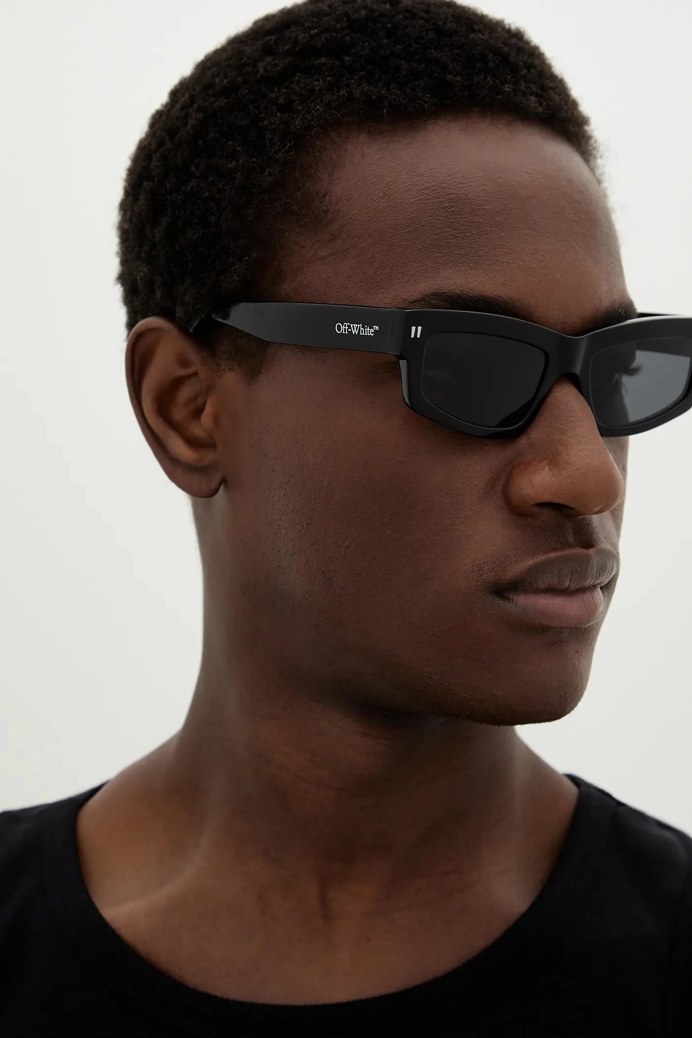 Солнцезащитные очки - фото 8