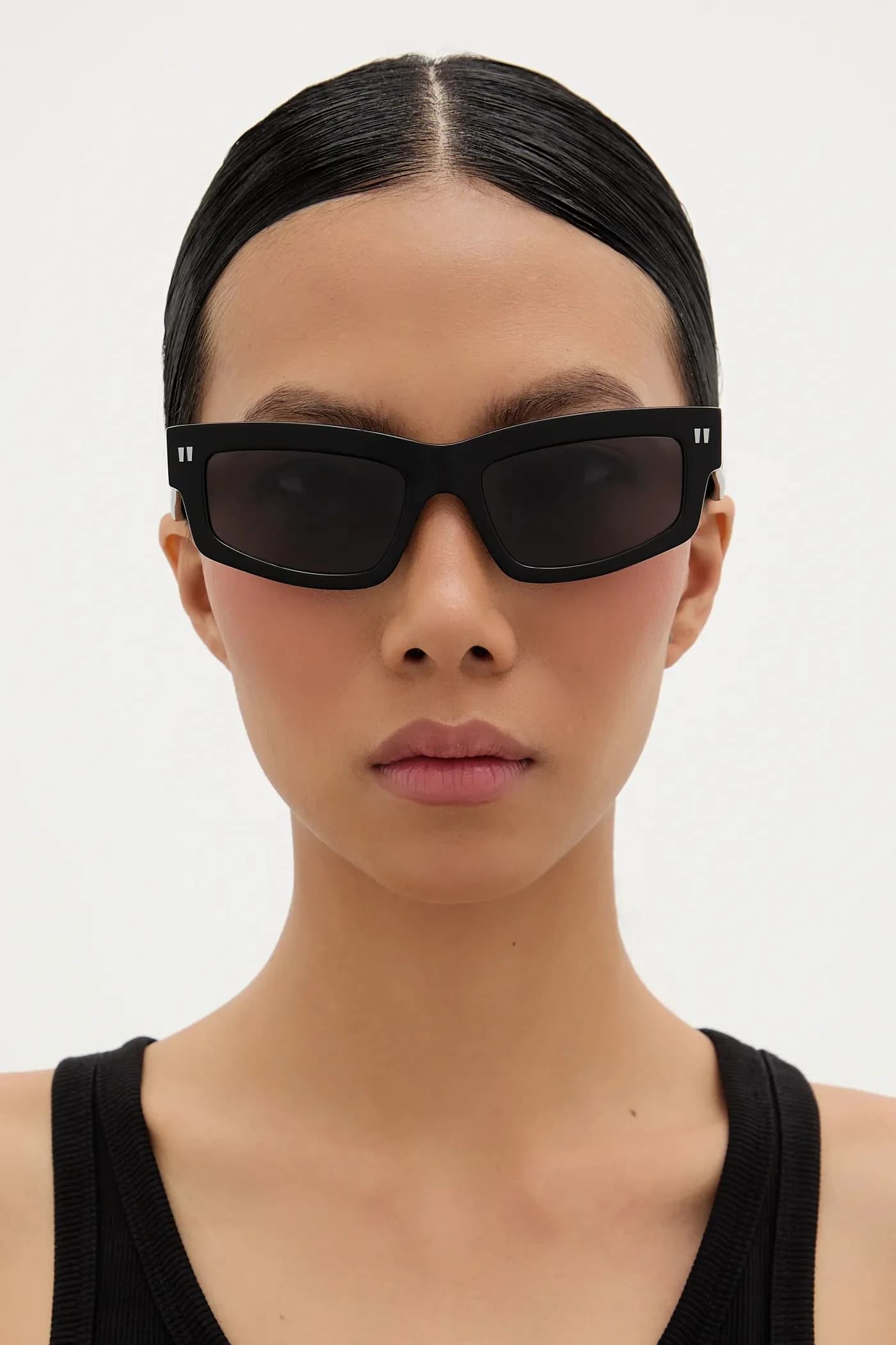 Солнцезащитные очки - фото 10