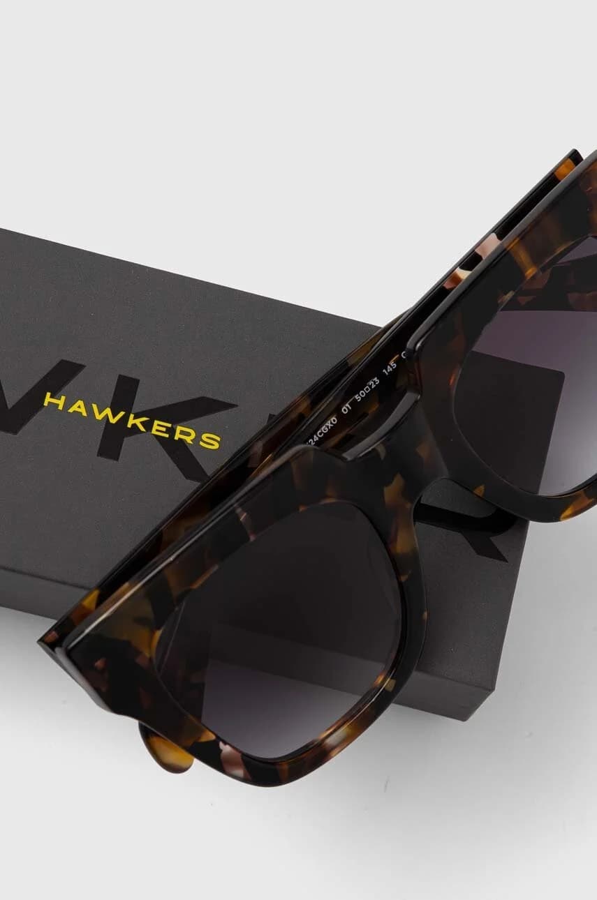 Солнцезащитные очки - фото 3